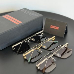 Classic UV Sunglasses for Men