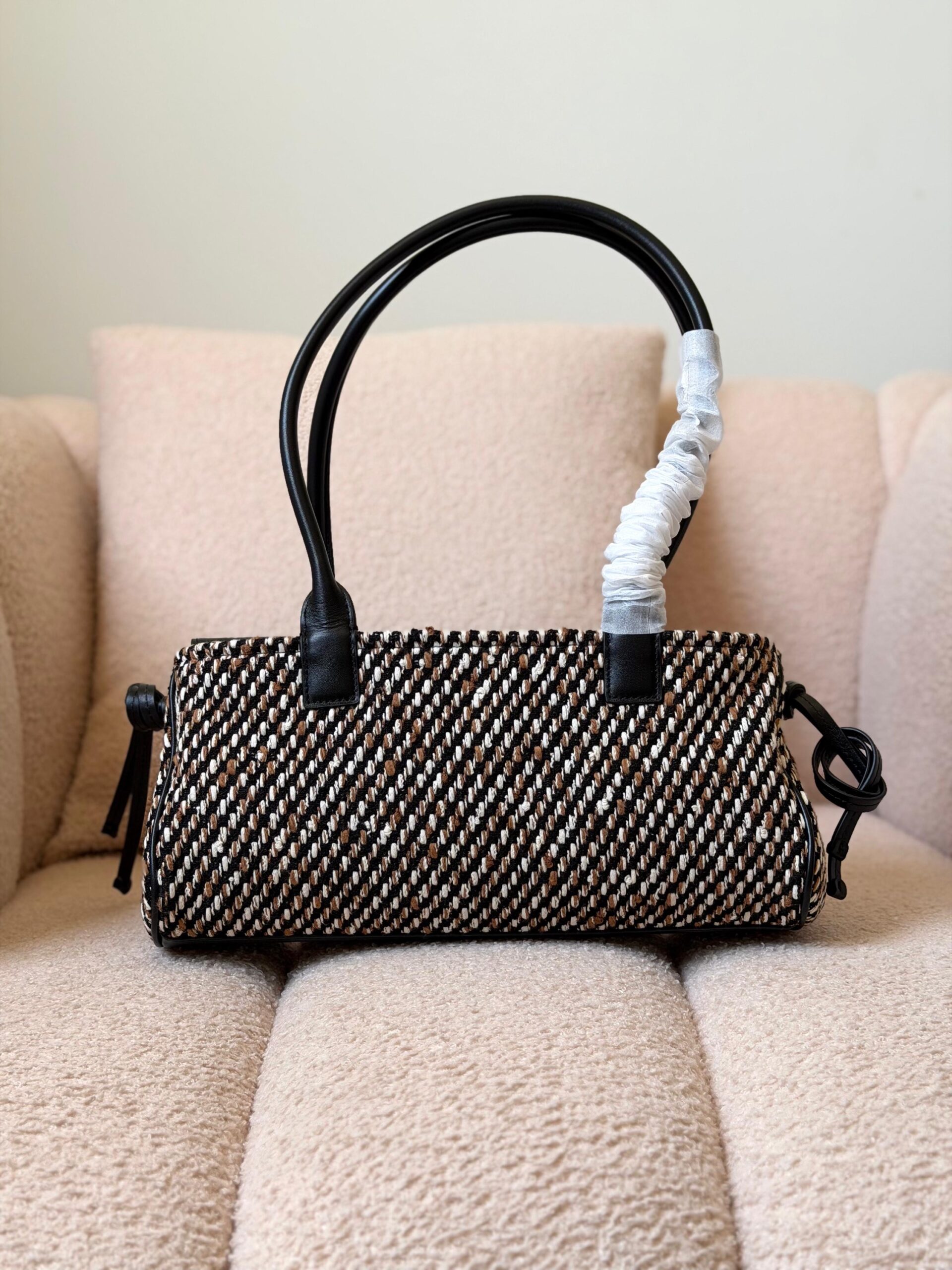Chanel 26S East-West Shopping Tote - Image 2