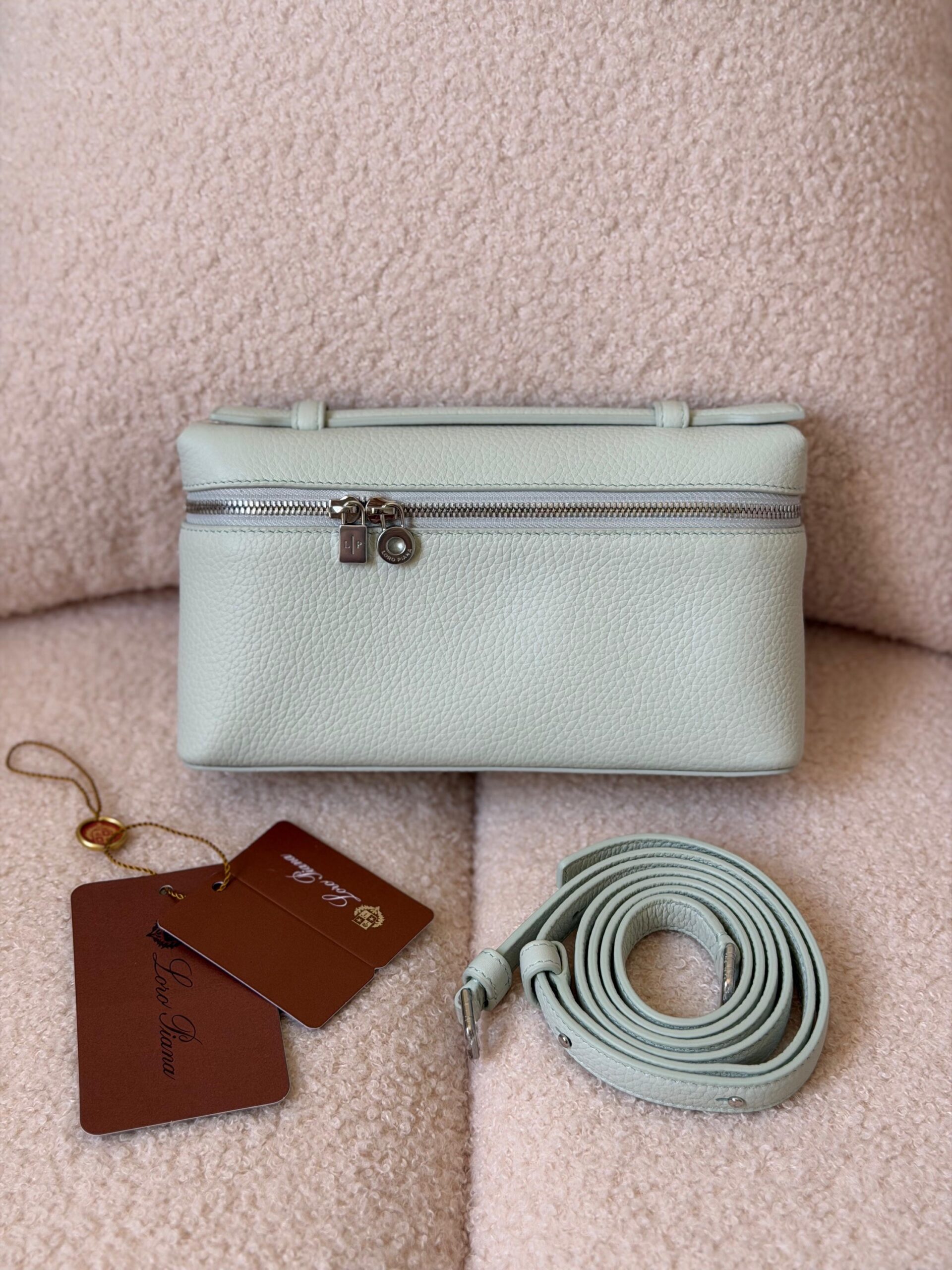 Loro Piana Extra Pocket L19 Bag - Image 21