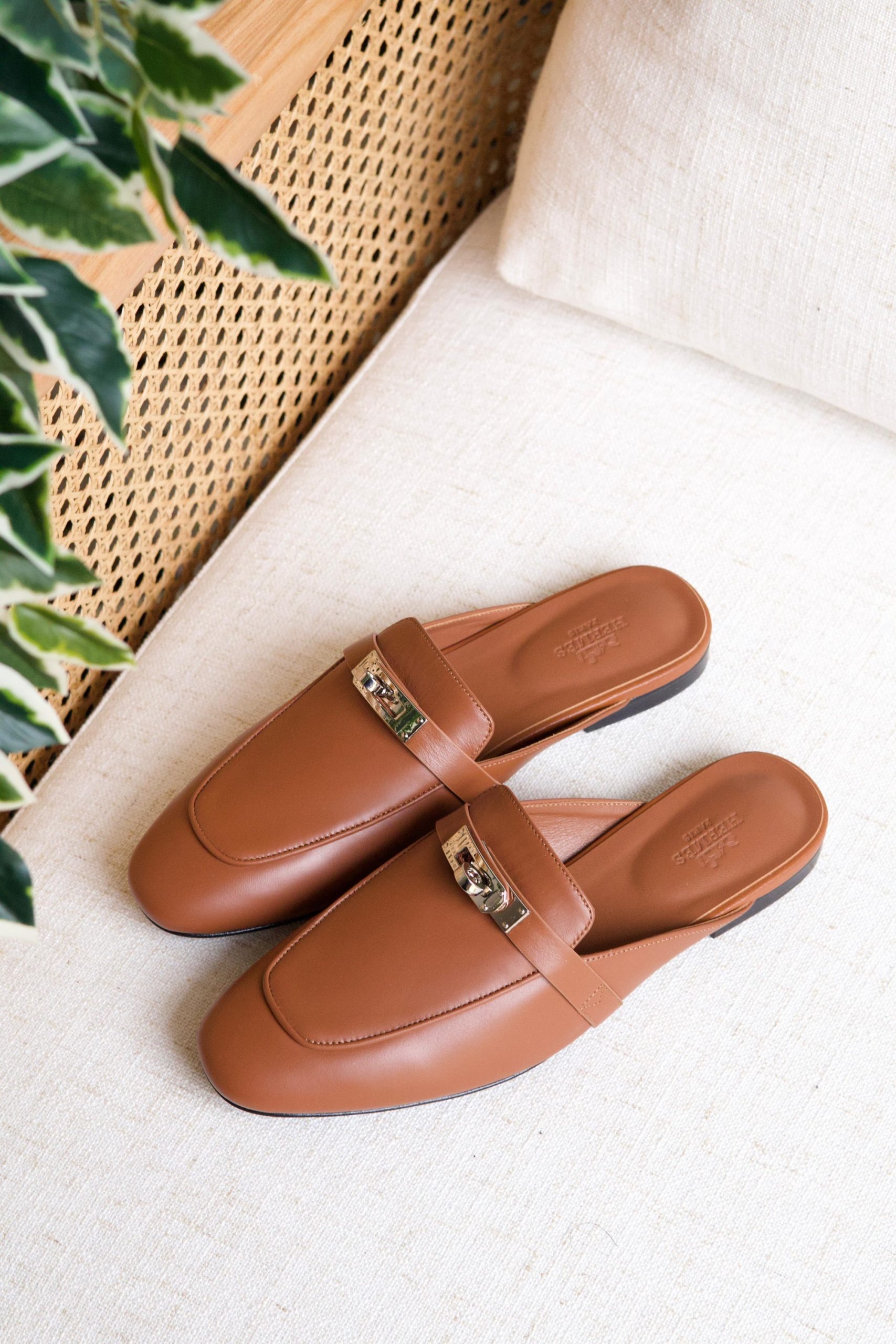 Leather Hermès Oz Mules - Image 8
