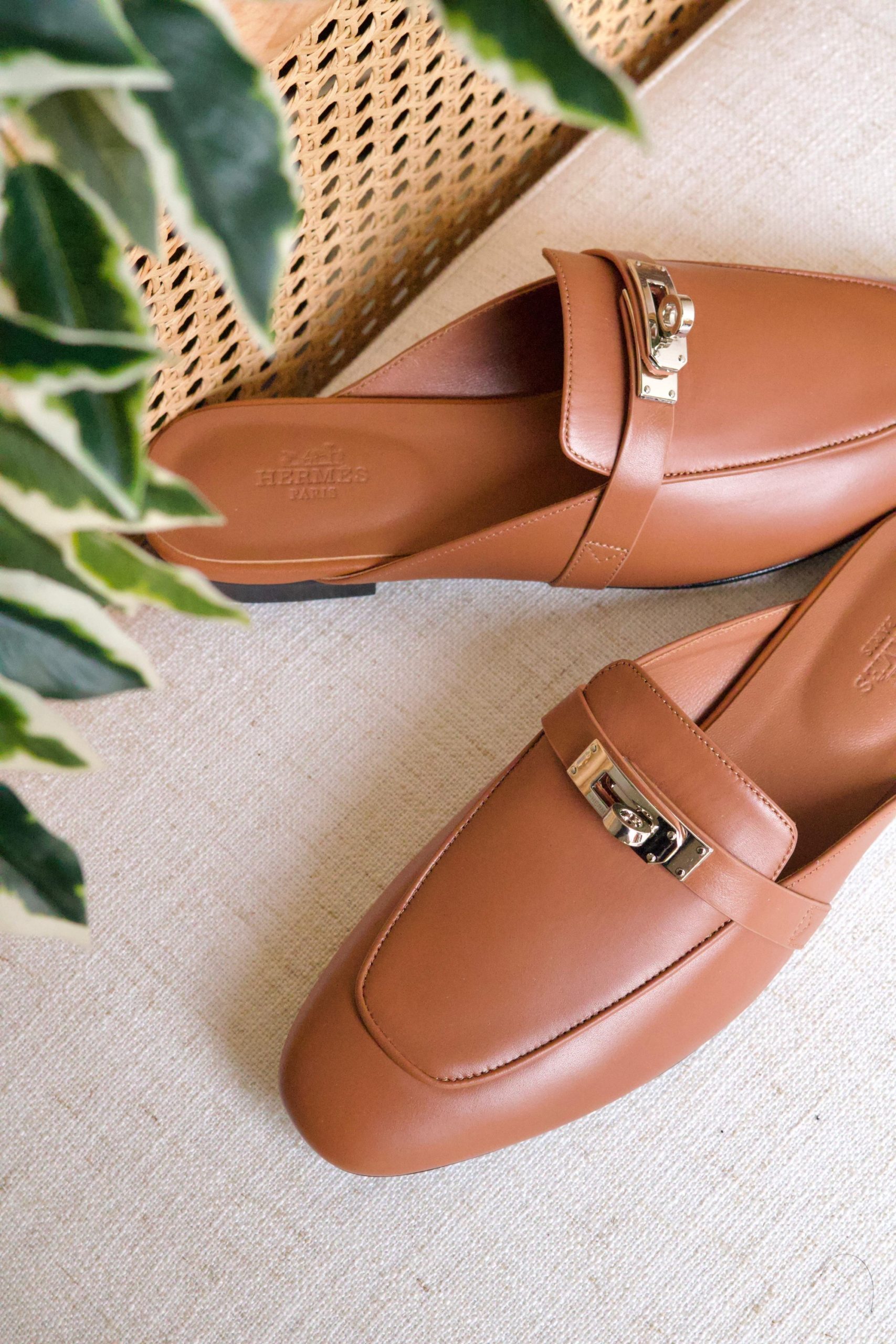 Leather Hermès Oz Mules - Image 7