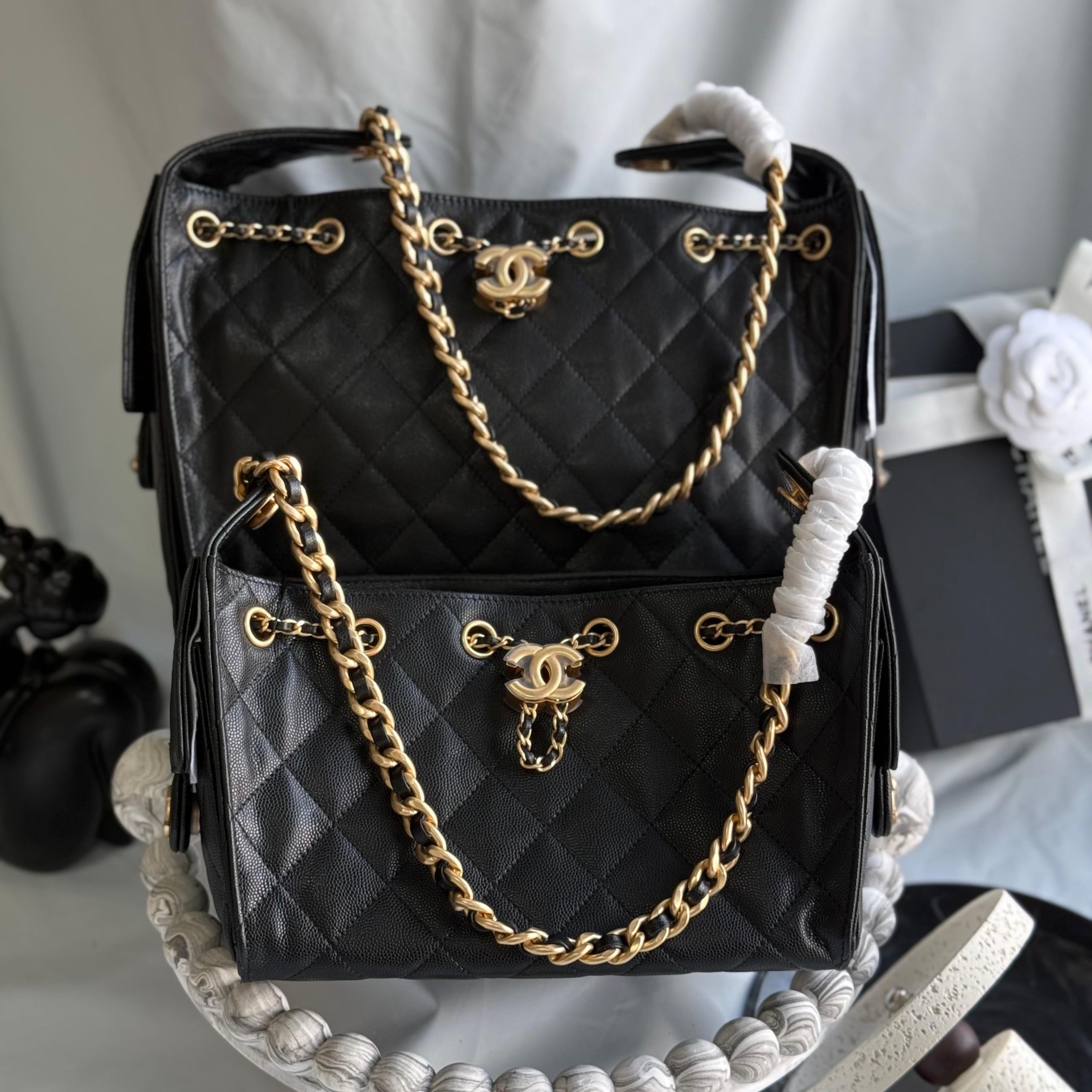 Chanel 25 Hobo Bag Crafted Grained Calfskin - Image 3