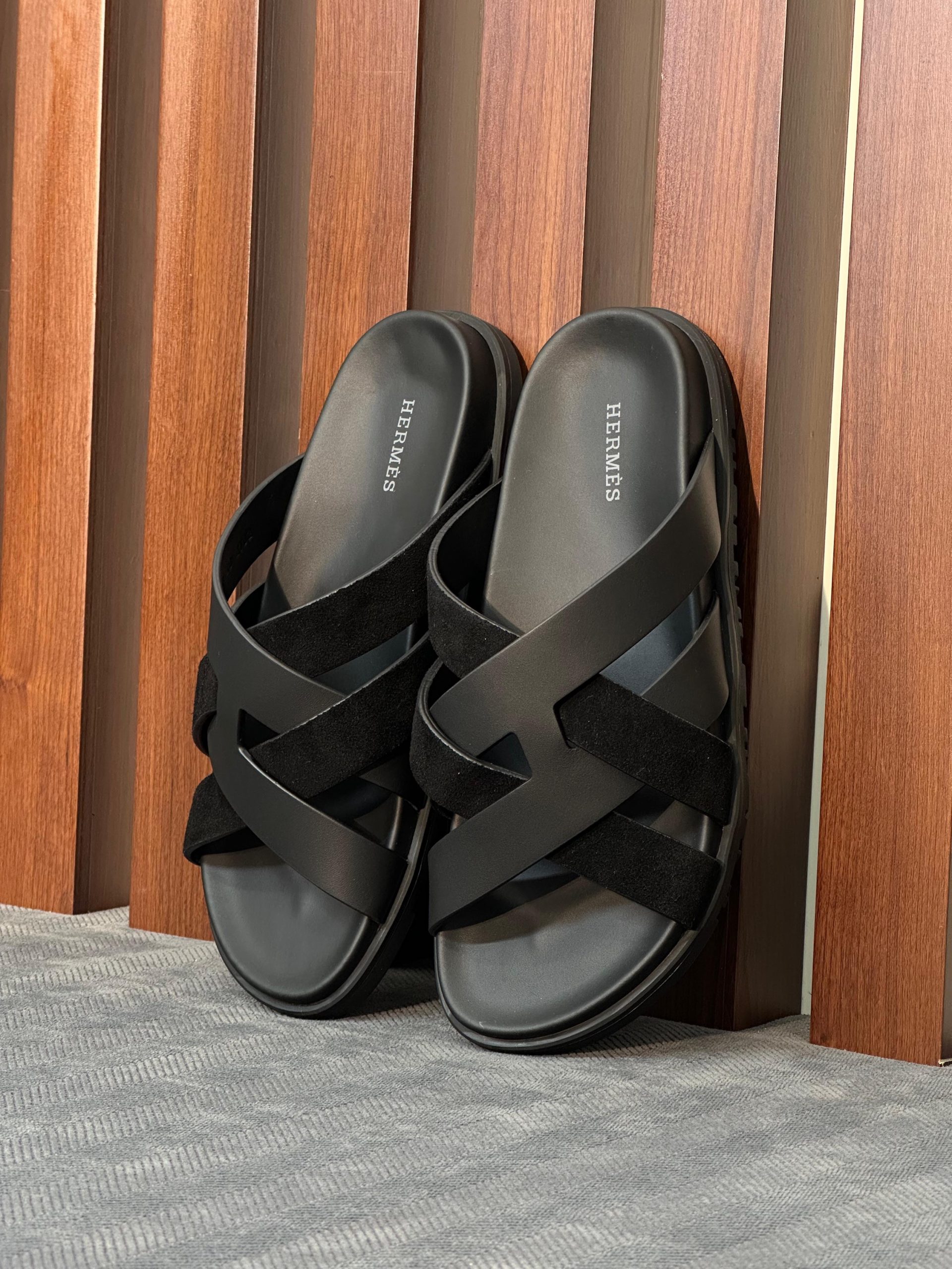 Hermès Kazimir Sandals - Image 13
