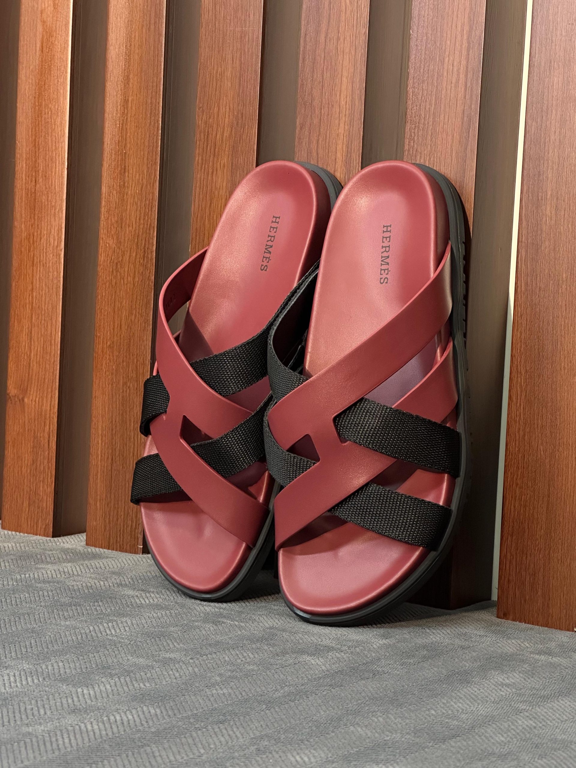 Hermès Kazimir Sandals - Image 5