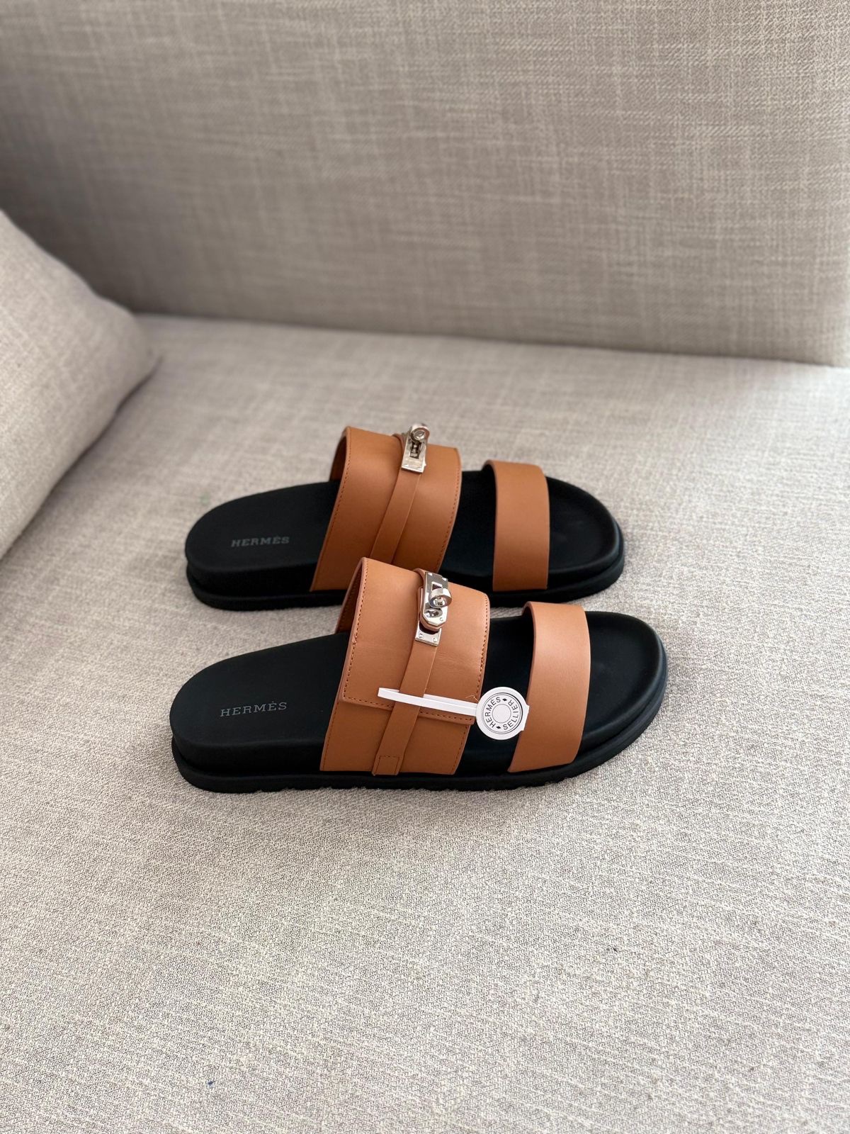 Hermès Jackson Sandals Palladium-Plated Kelly" Buckle - Image 2