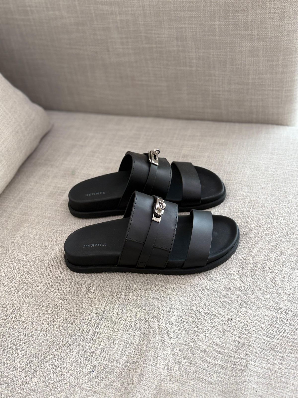 Hermès Jackson Sandals Palladium-Plated Kelly" Buckle - Image 3