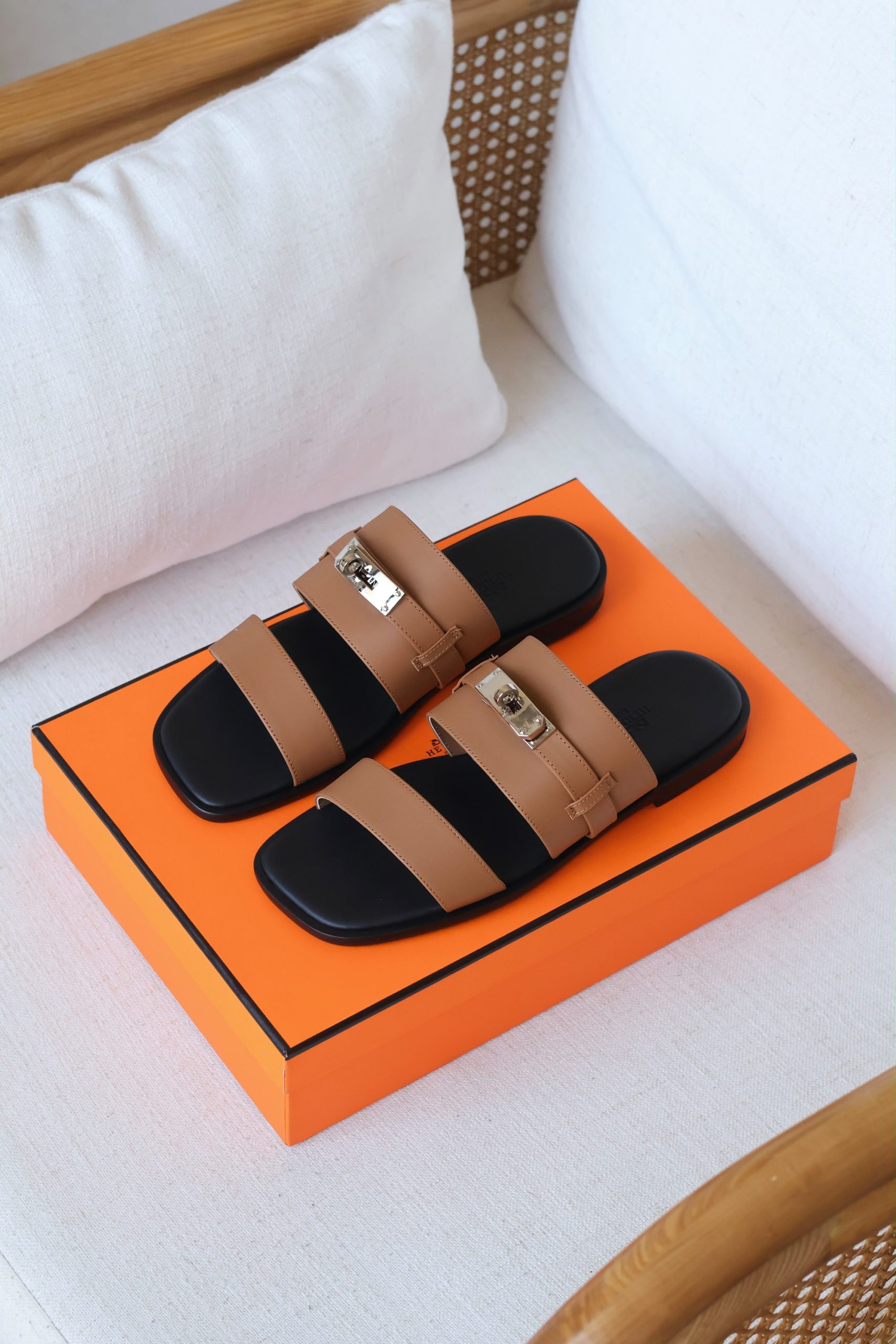 Hermès Made Sandals - Image 5
