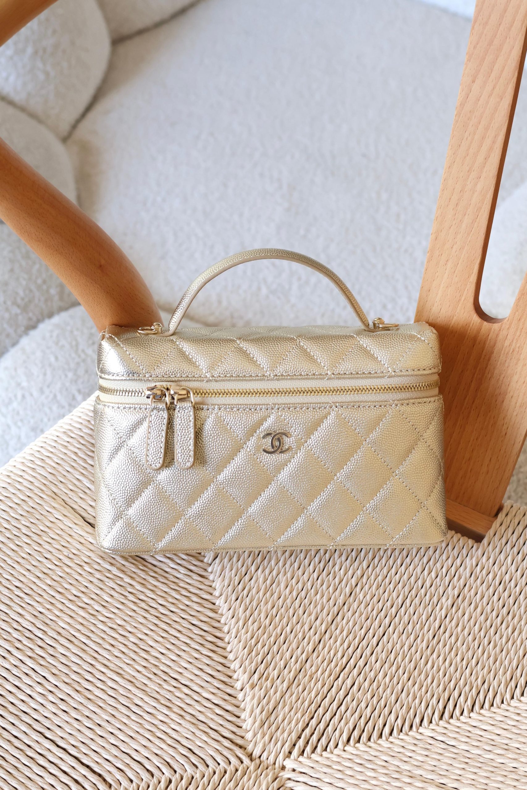 Chanel Long Vanity With Chain Quilted Caviar Leather - Image 7