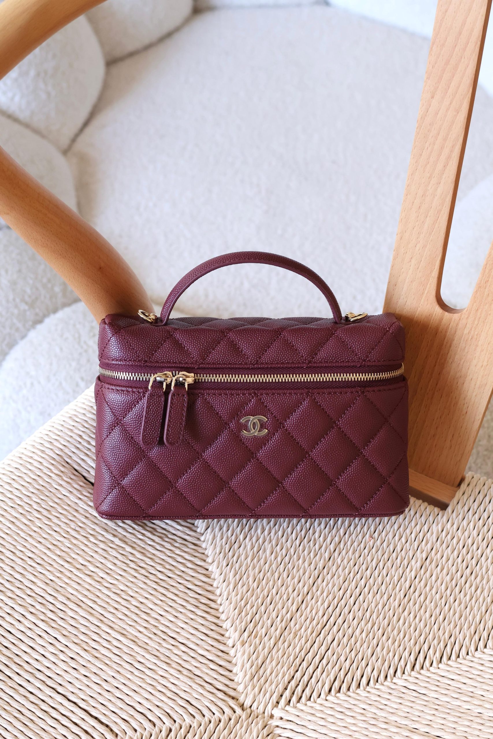 Chanel Long Vanity With Chain Quilted Caviar Leather - Image 6