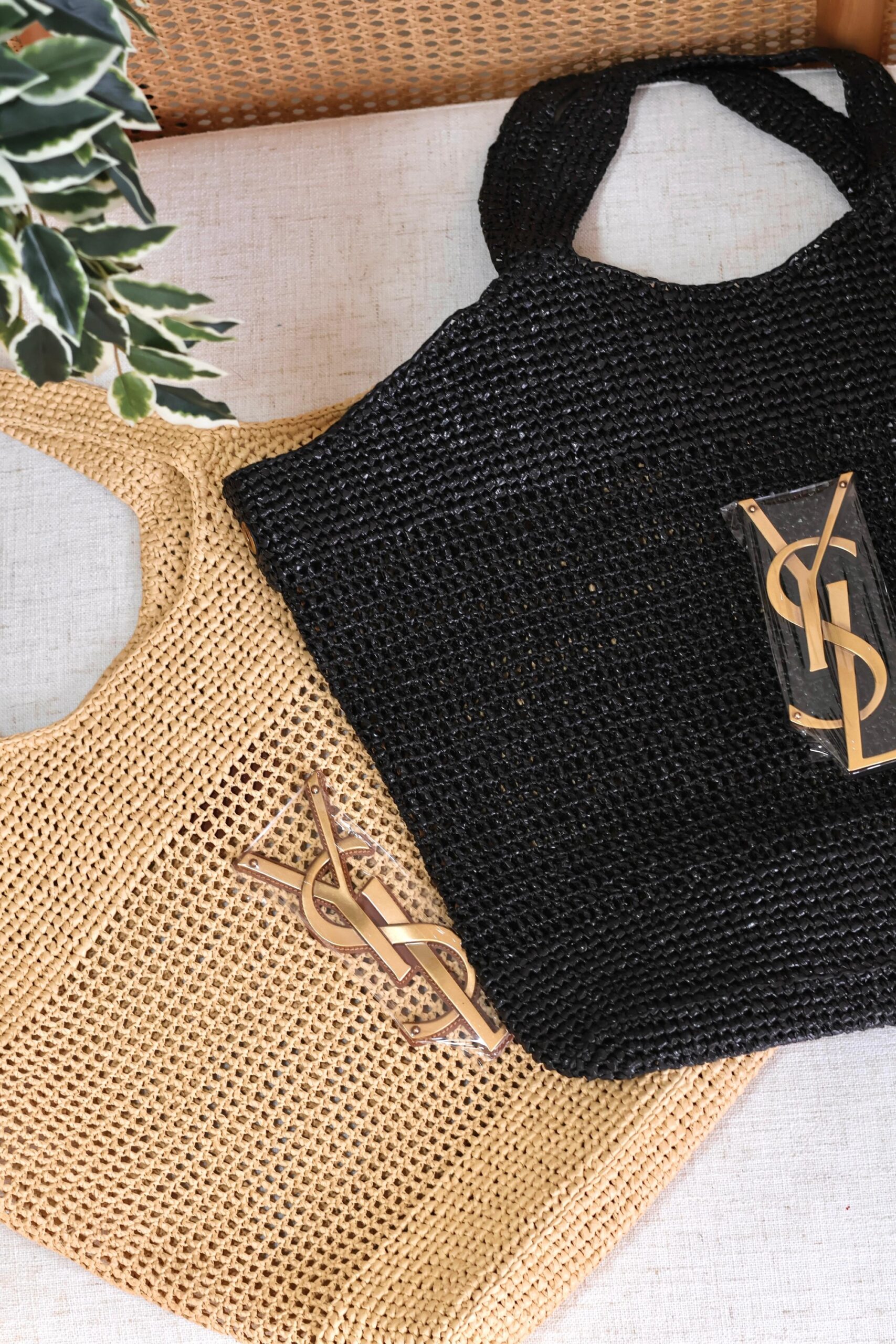 Saint Laurent Lcare Maxi Shopping Bag - Image 5