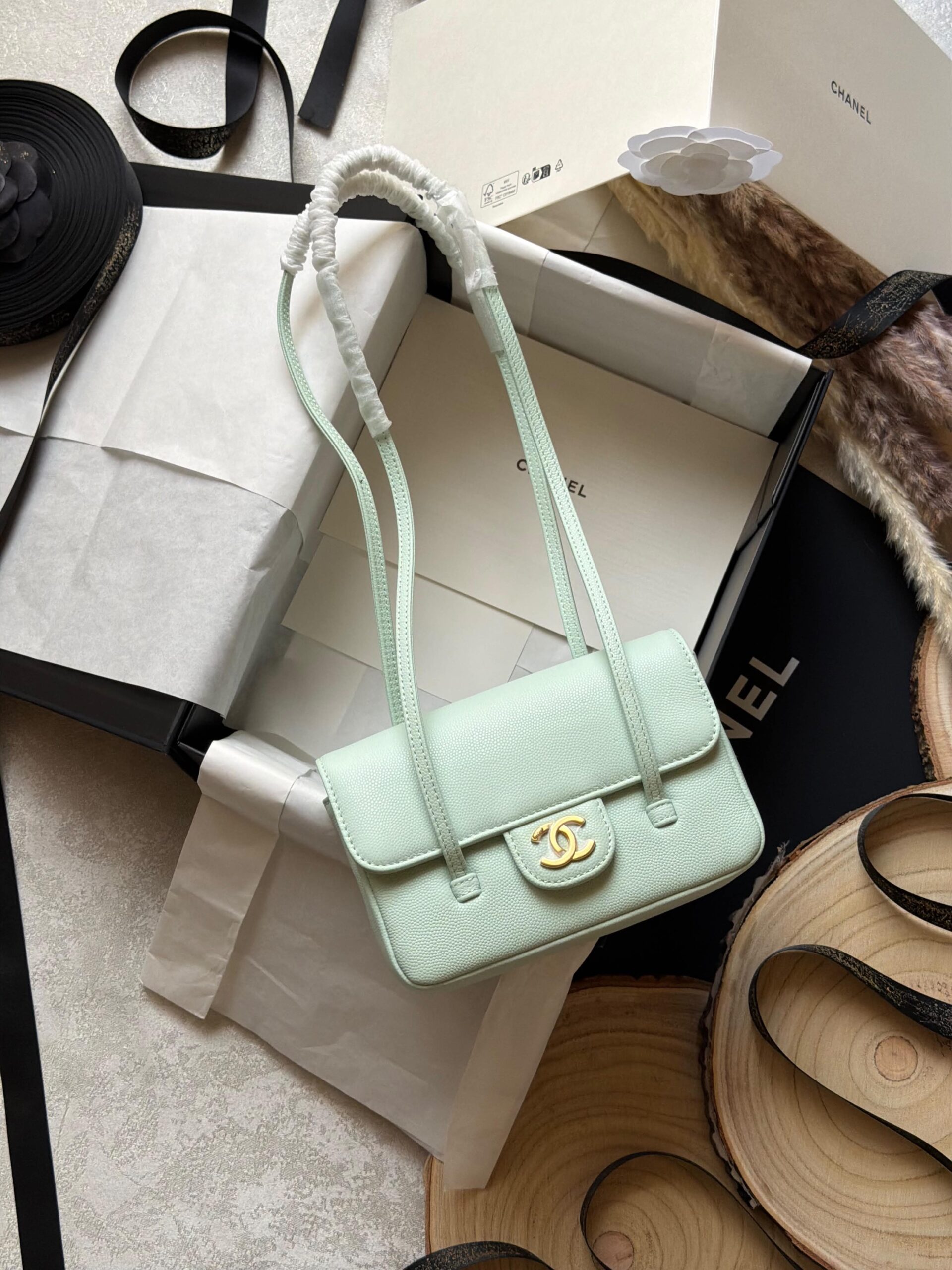 CHANEL Preppy Coco Bag 17 cm - Image 2