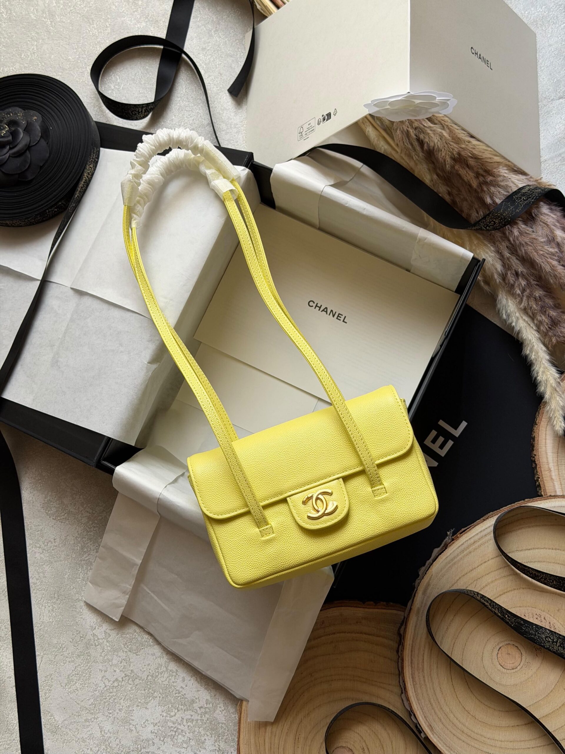 CHANEL Preppy Coco Bag 17 cm - Image 10