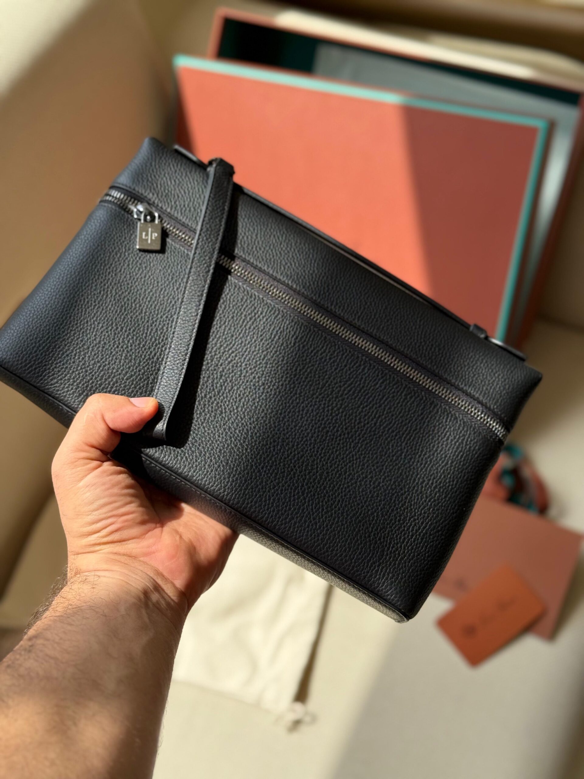 Loro Piana Extra Pouch L29 - Image 5