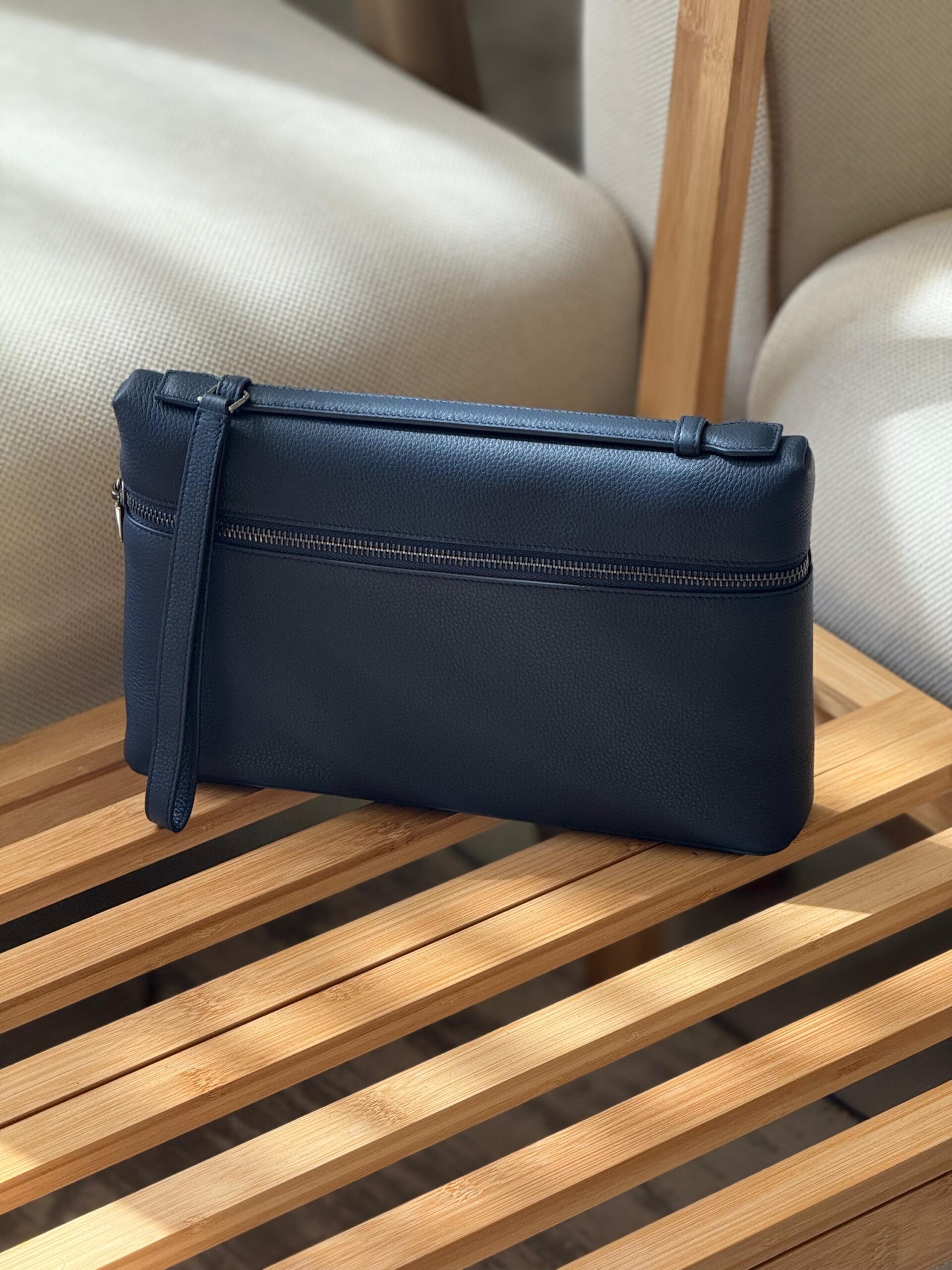 Loro Piana Extra Pouch L29 - Image 3