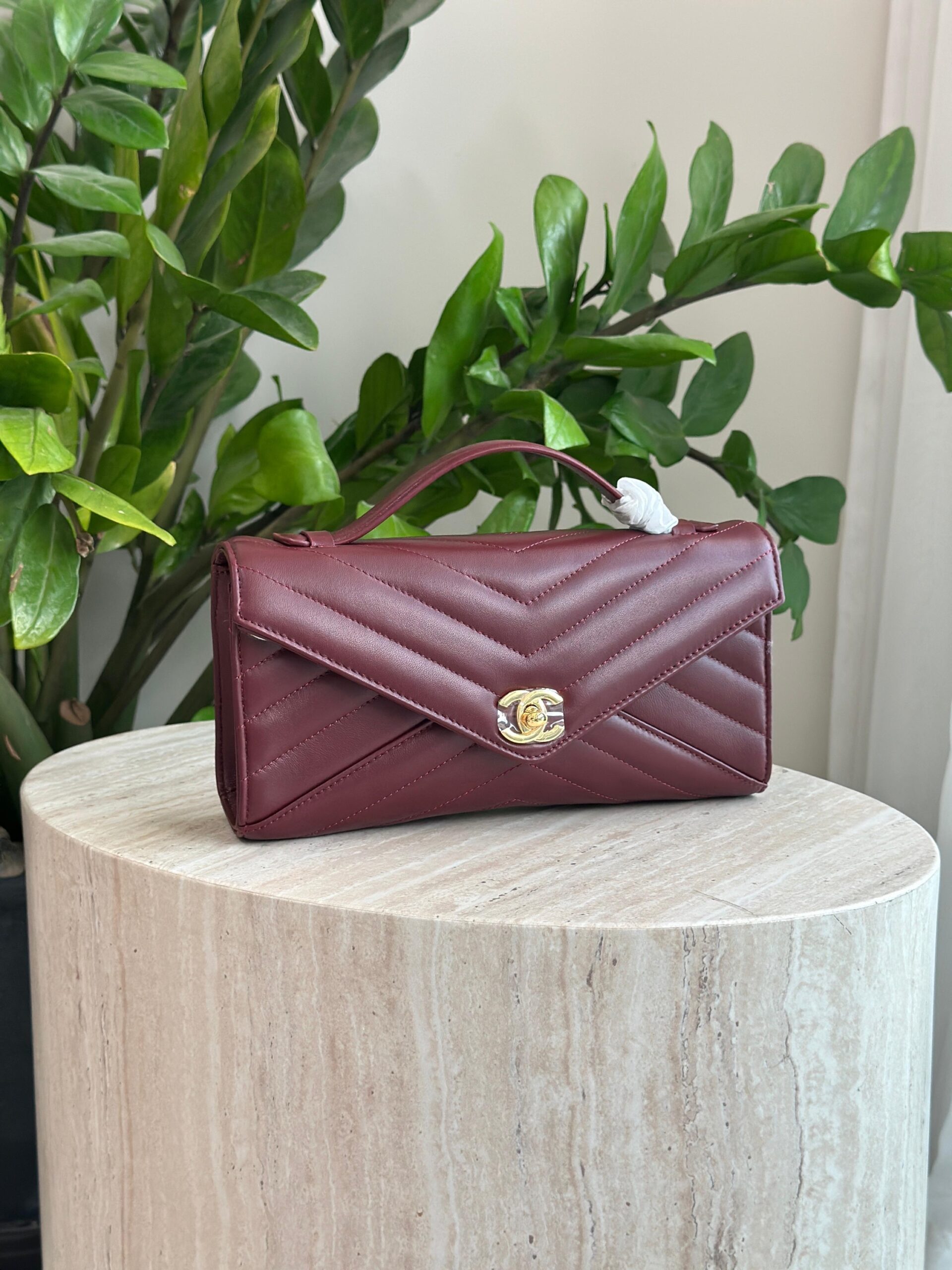 Chanel Red Chevron Leather Envelope Flap Bag - Image 3
