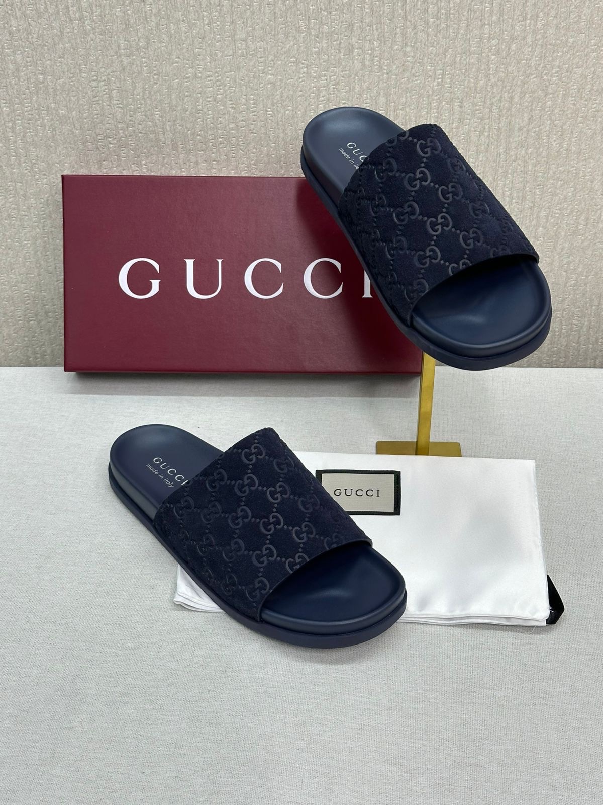 Gucci Men's Slide Sandals - Image 6