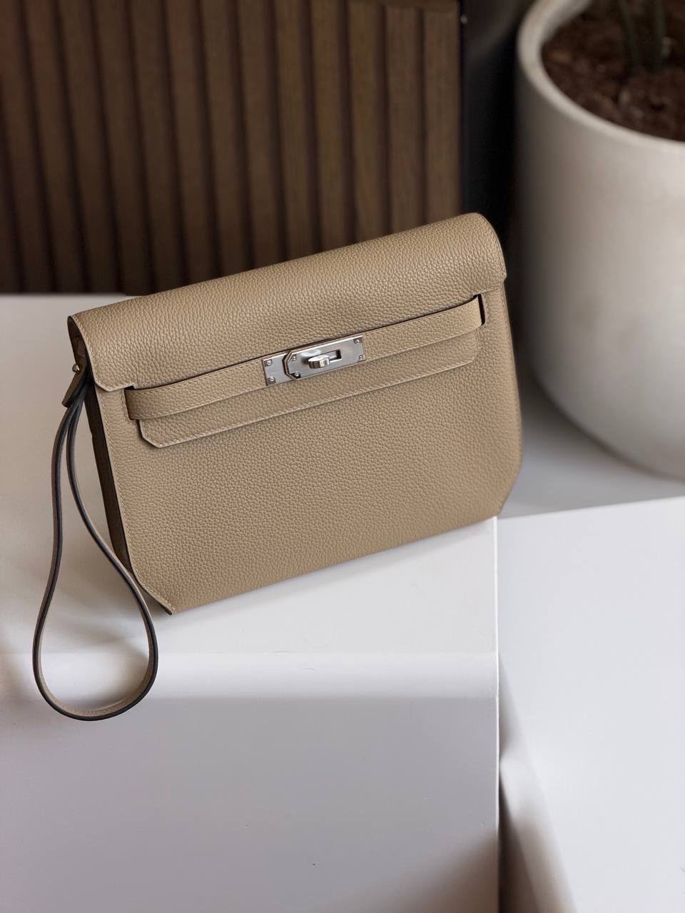 Hermès Kelly Dépêches 25 Pouch - Image 16