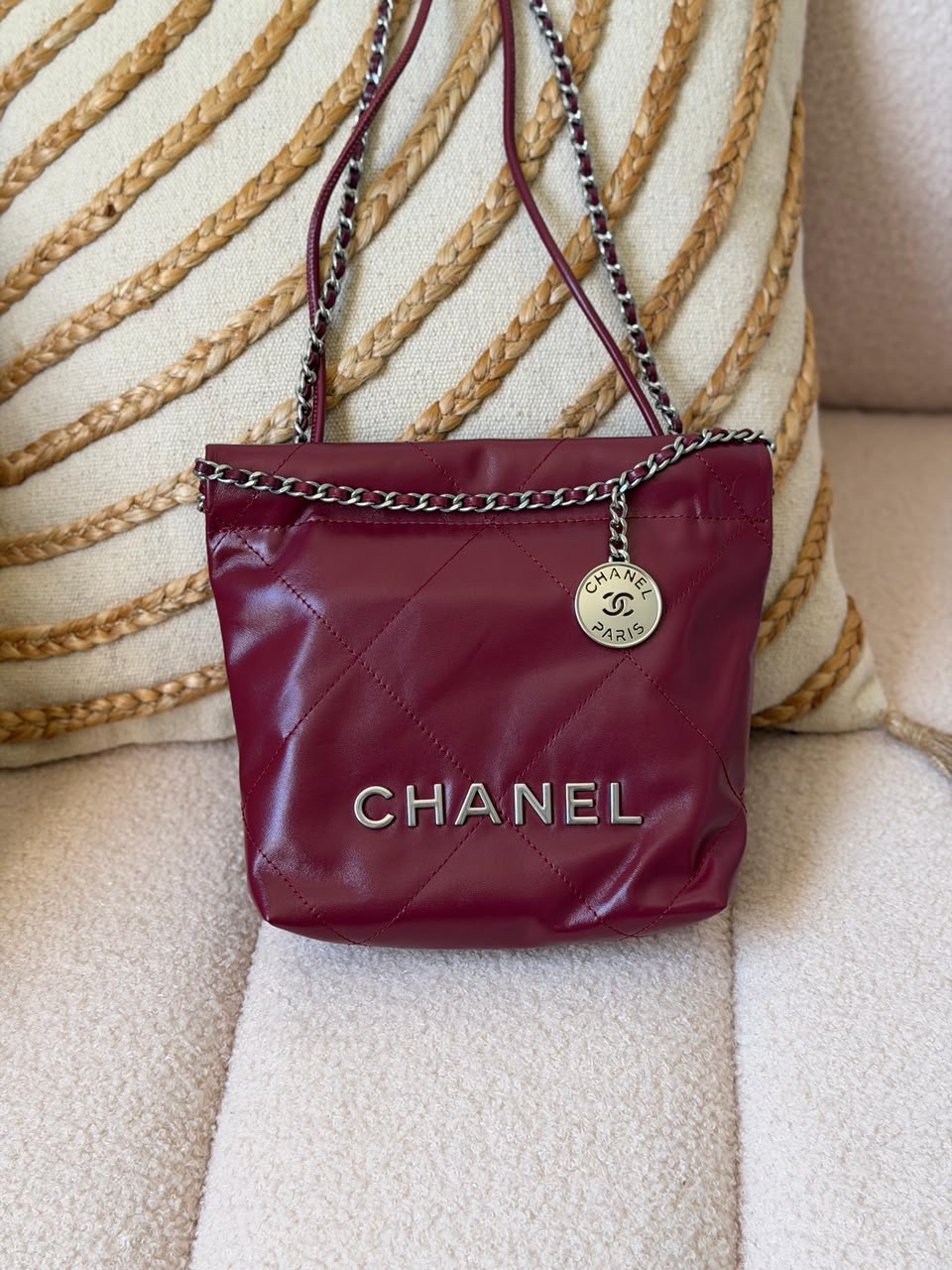 Chanel 22 Bag Vibrant Burgundy Shiny Calfskin Leather