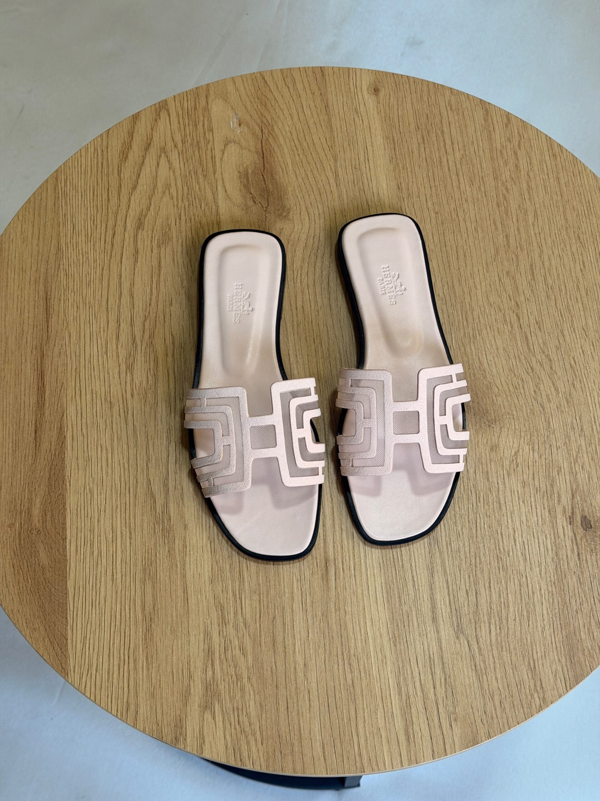 Hermès Oran Sandals - Image 2
