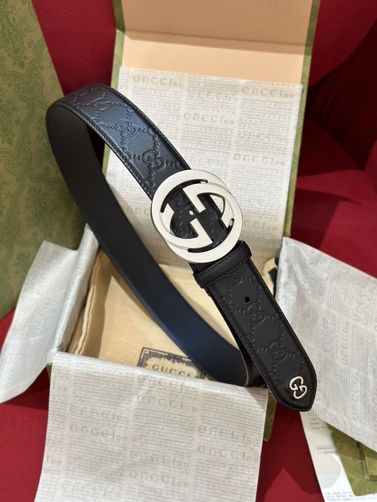 Gucci Men's Signature Leather Belt - Image 2