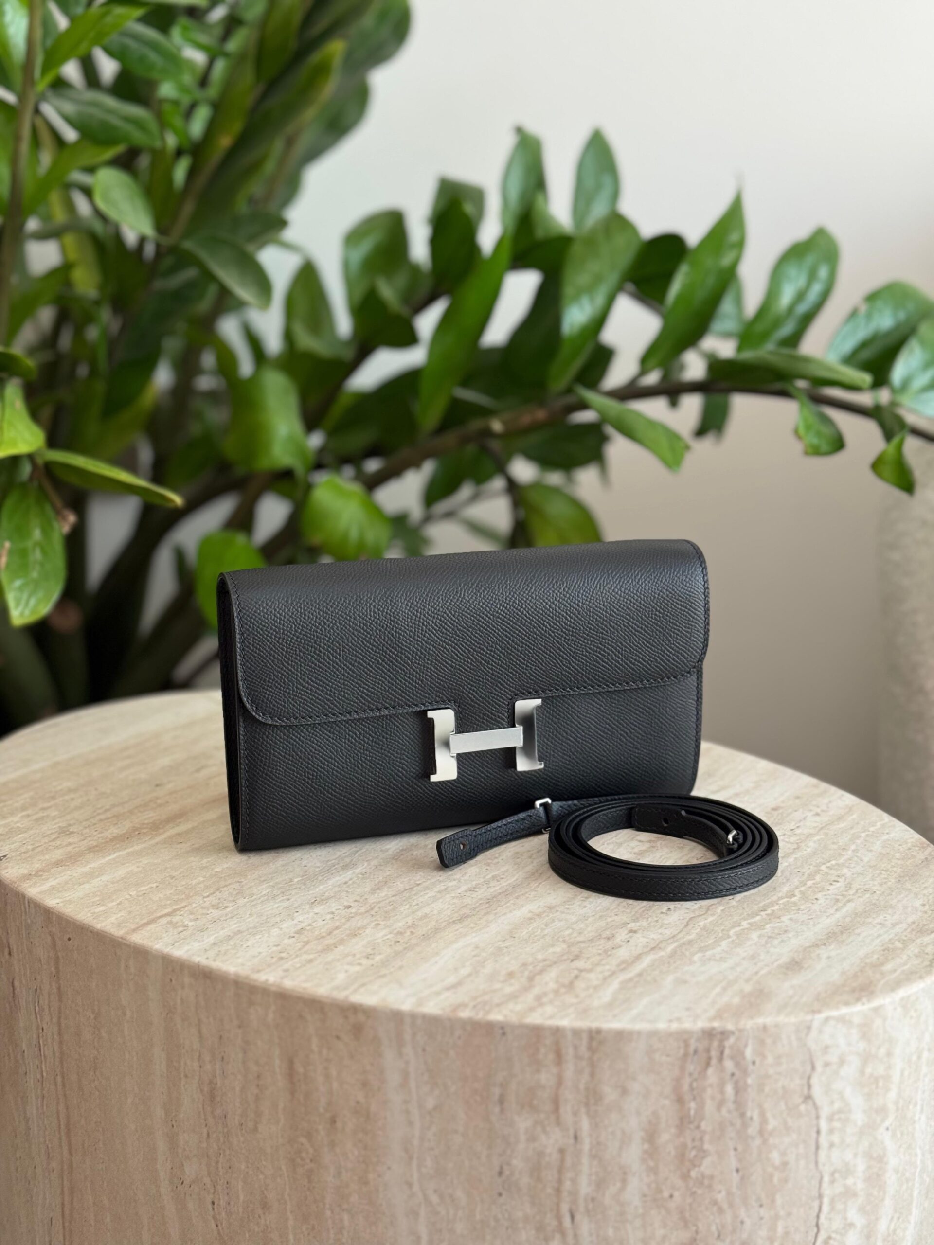 Hermès Constance To Go wallet - Image 9