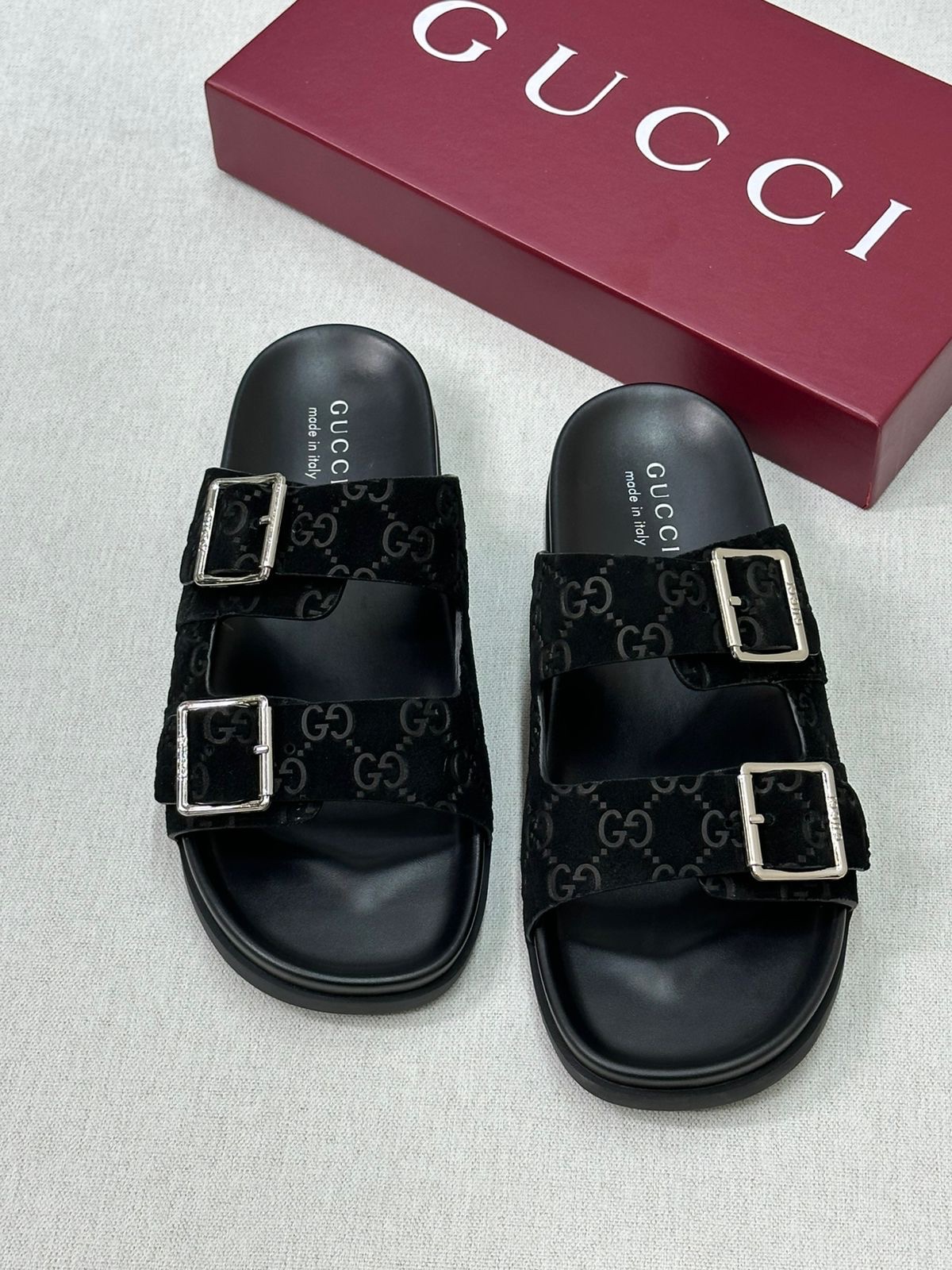 Gucci Men's Slide Sandals - Image 5