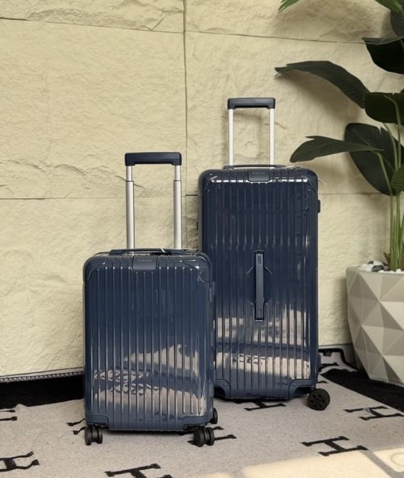 Rimowa Essential Suitcase Set
