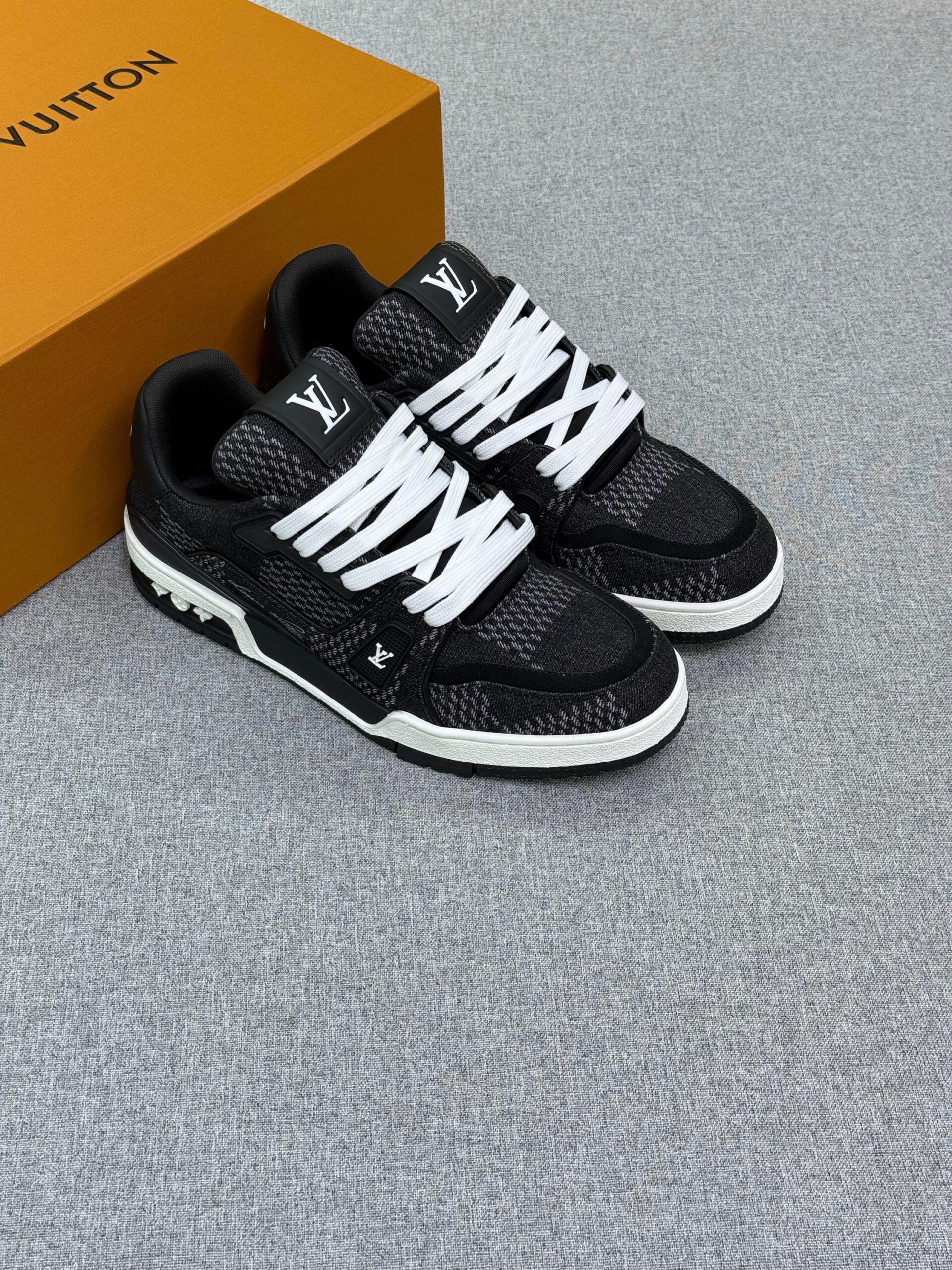 Louis Vuitton LV Trainer Sneakers - Image 4