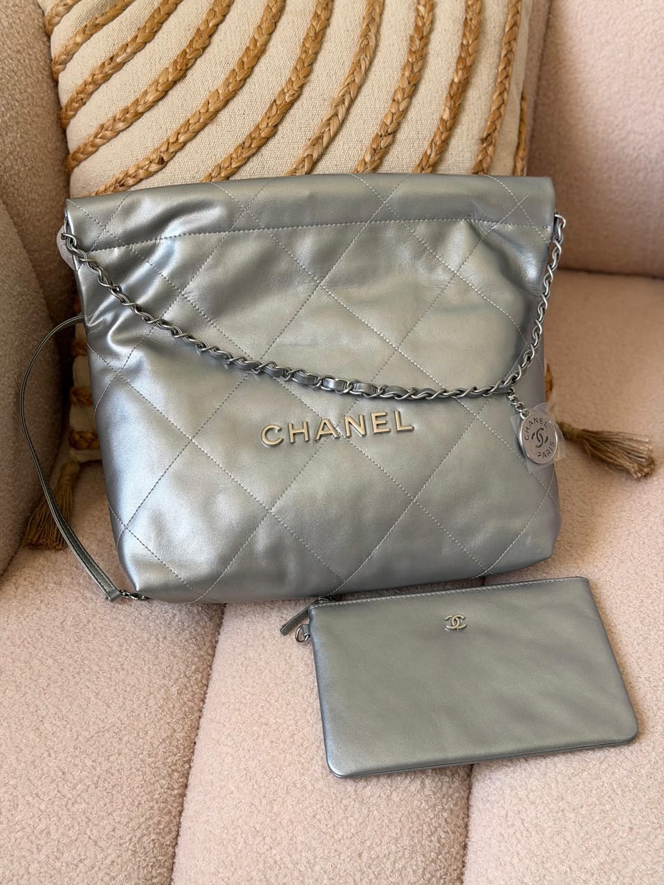 Chanel 22 Mini Handbag 32 Cm - Image 5