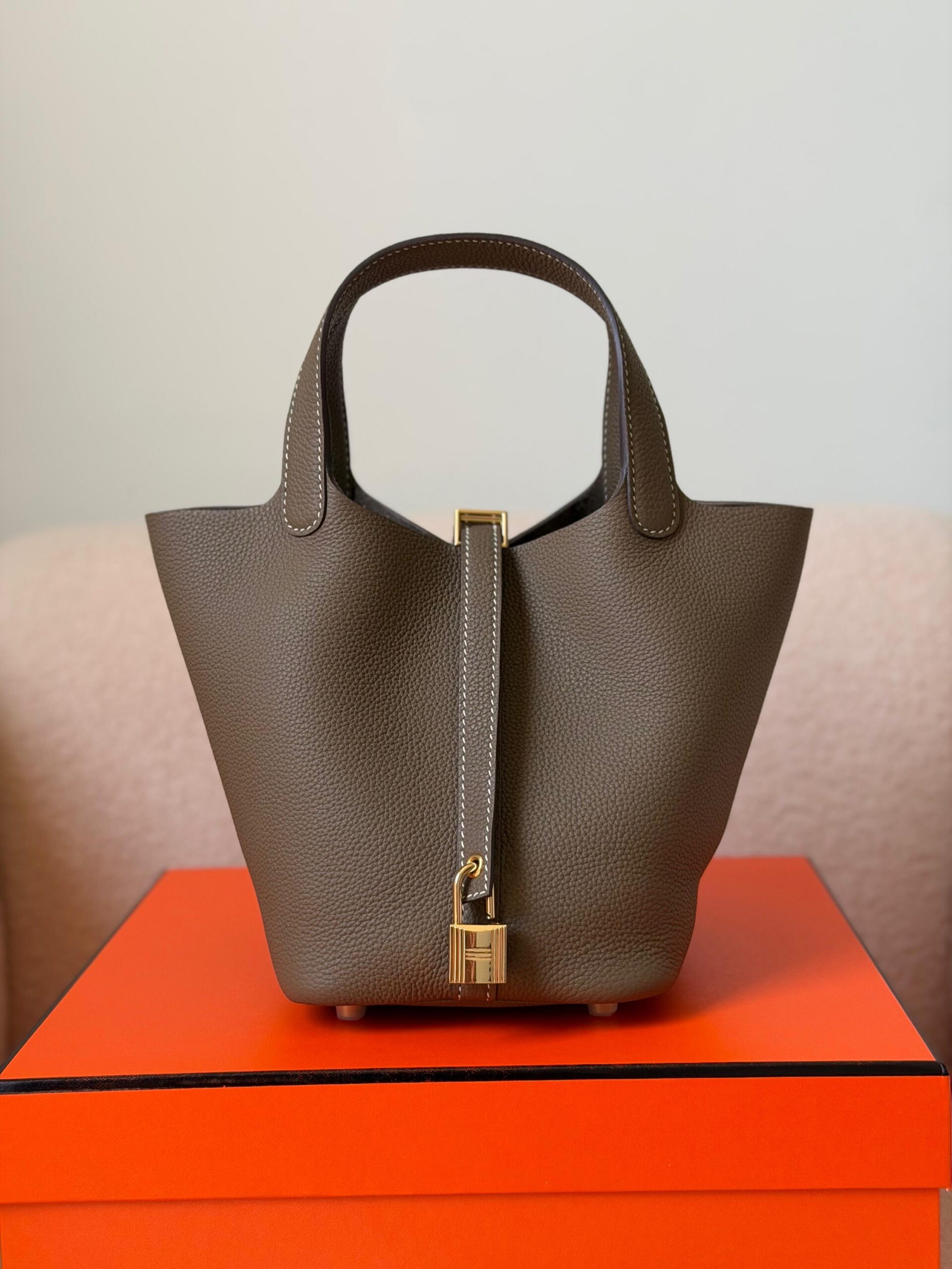 Hermès Picotin Lock 18 Bag - Image 23