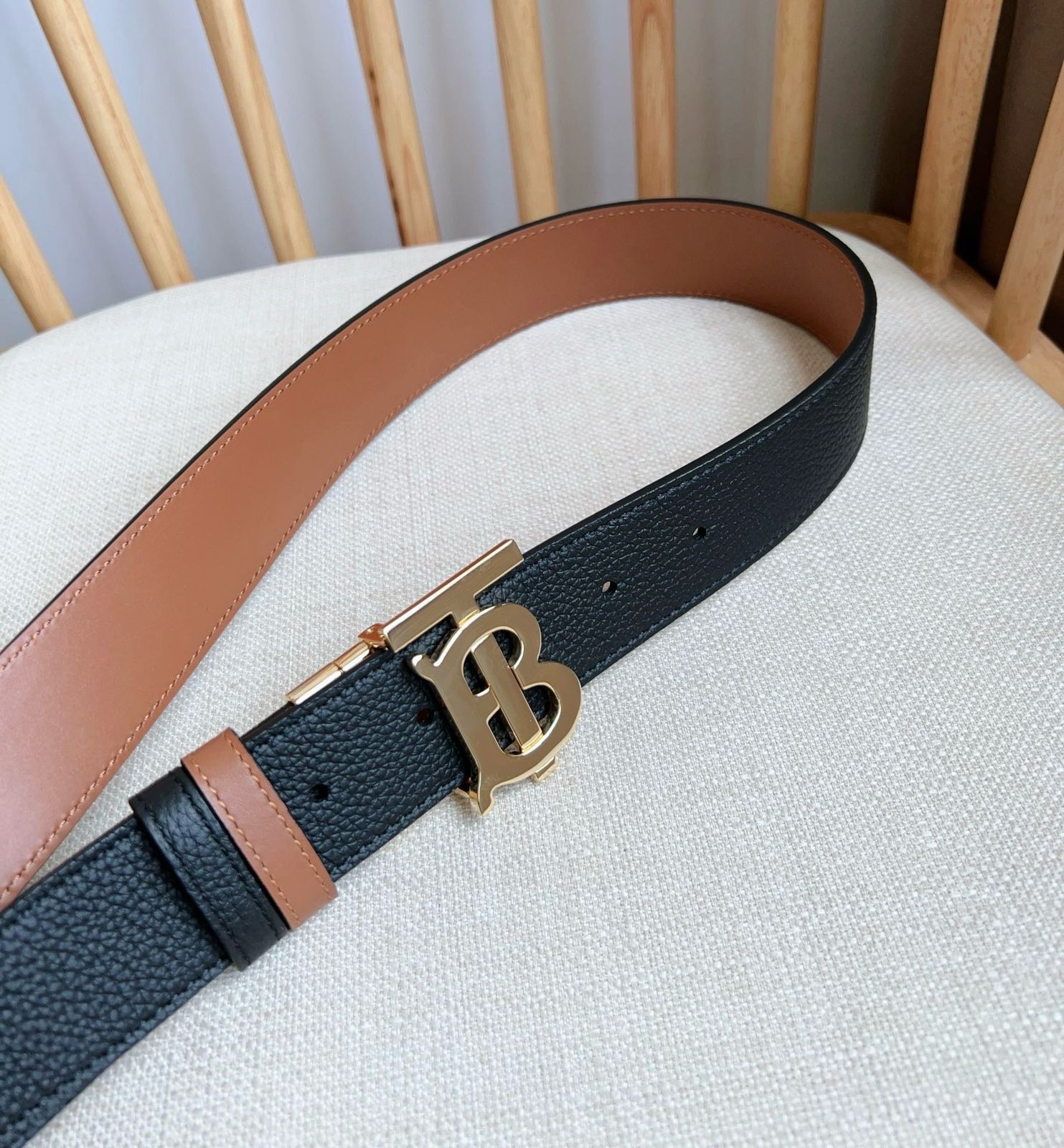 Burberry Reversible TB Belt Black Leather - Image 3