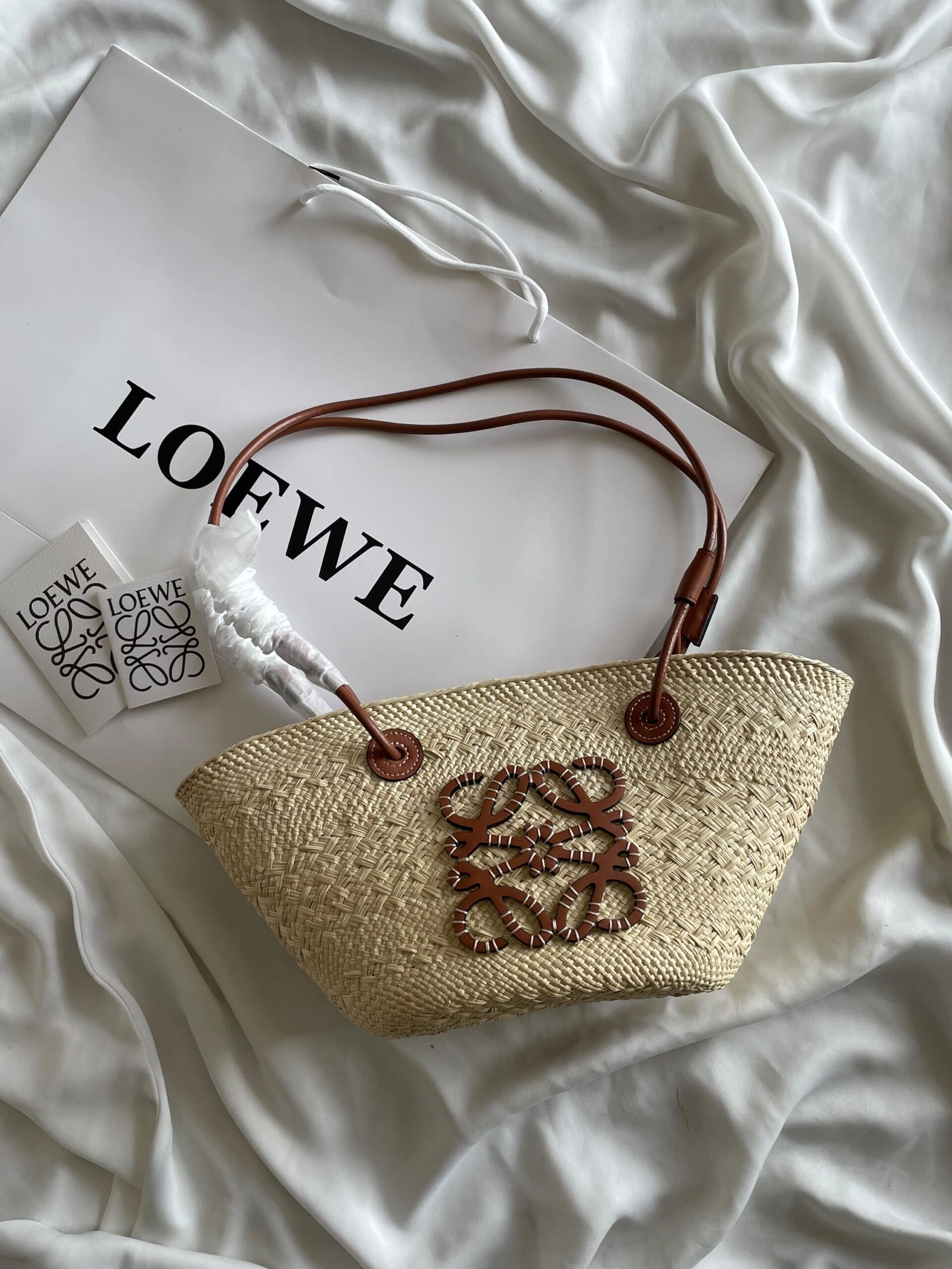 Loewe Anagram Basket Bag - Image 2