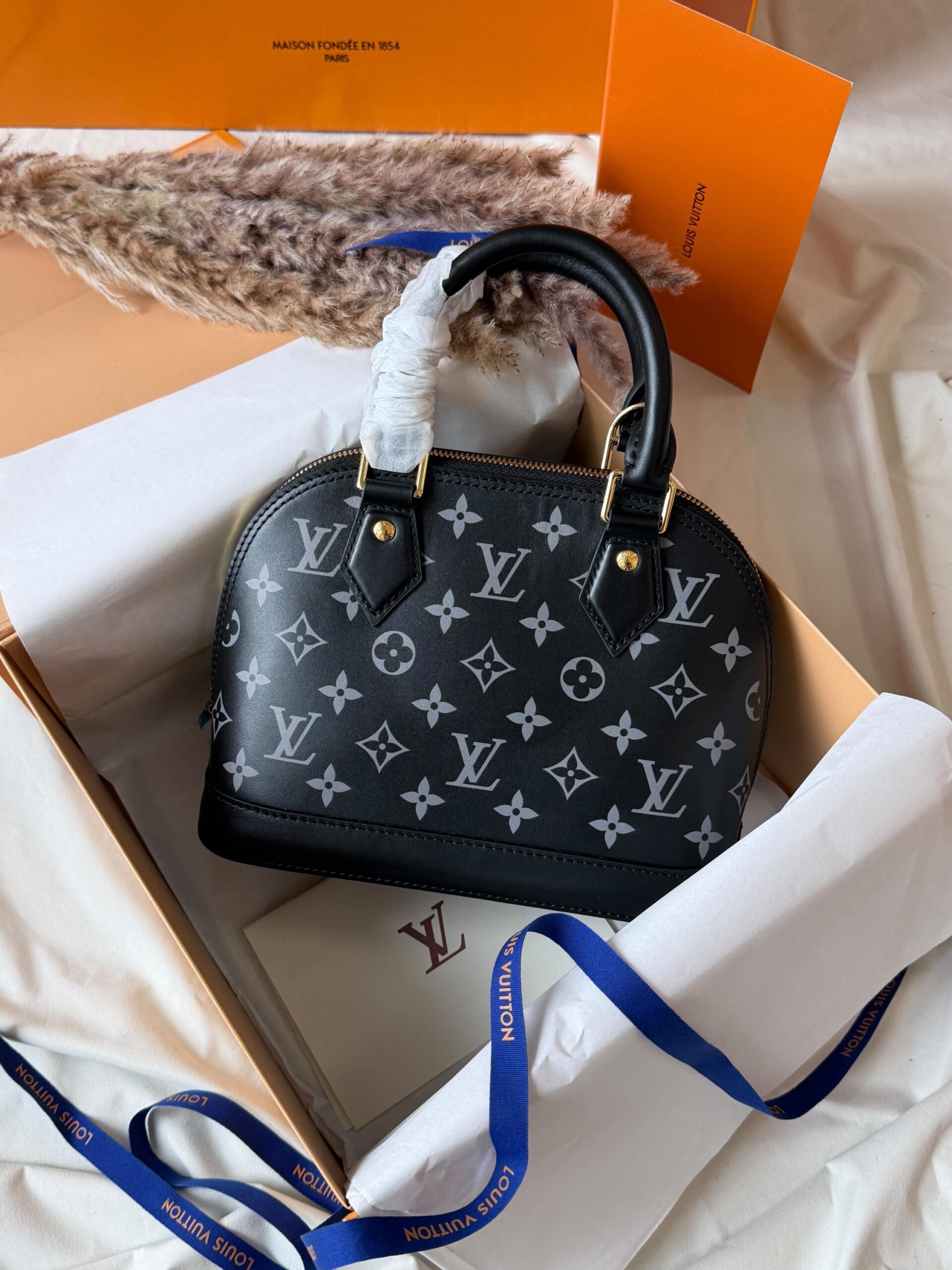 Louis Vuitton Alma BB Bag - Image 4