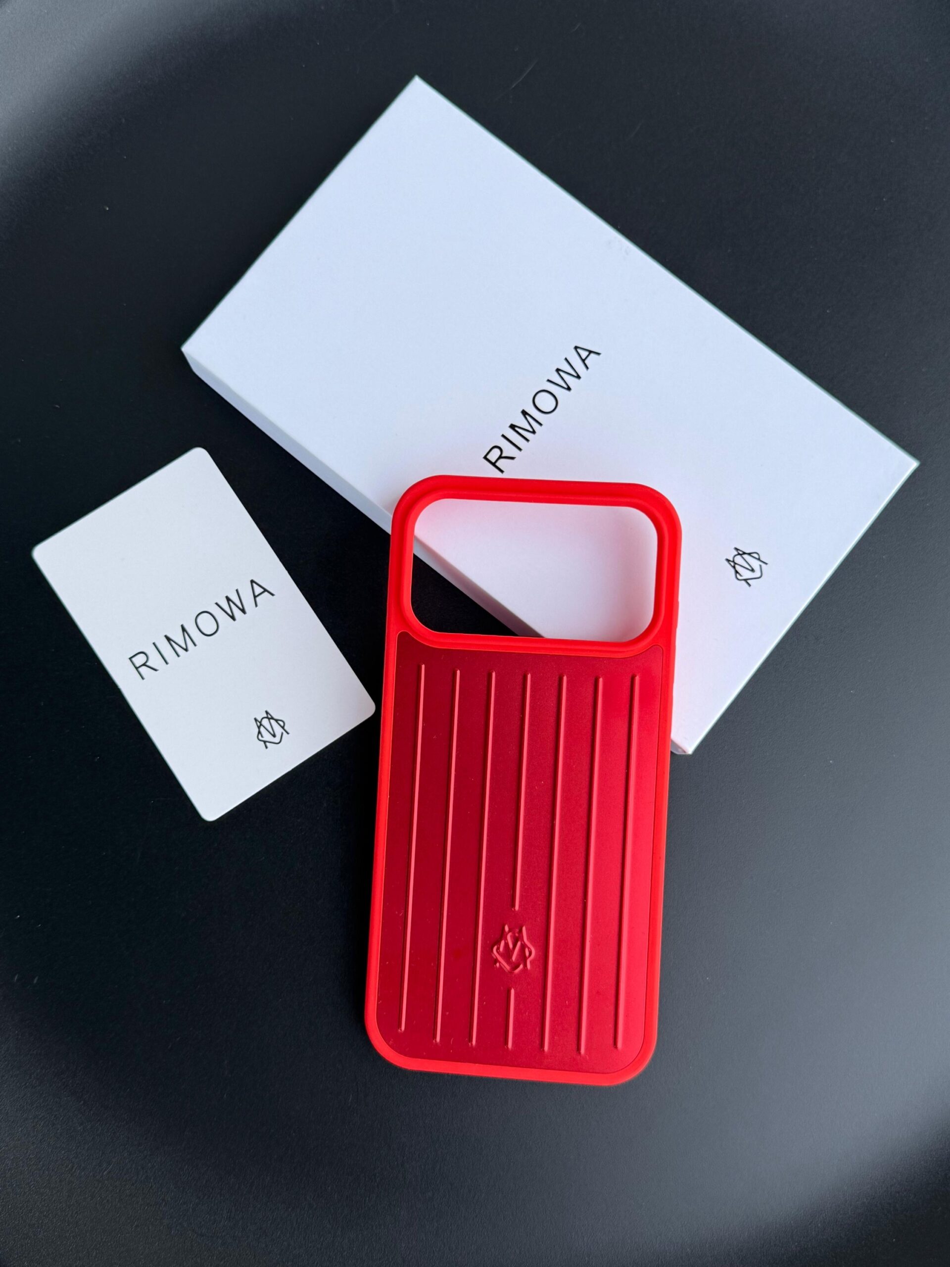 Rimowa Black Aluminium iPhone 17 Pro - Image 4