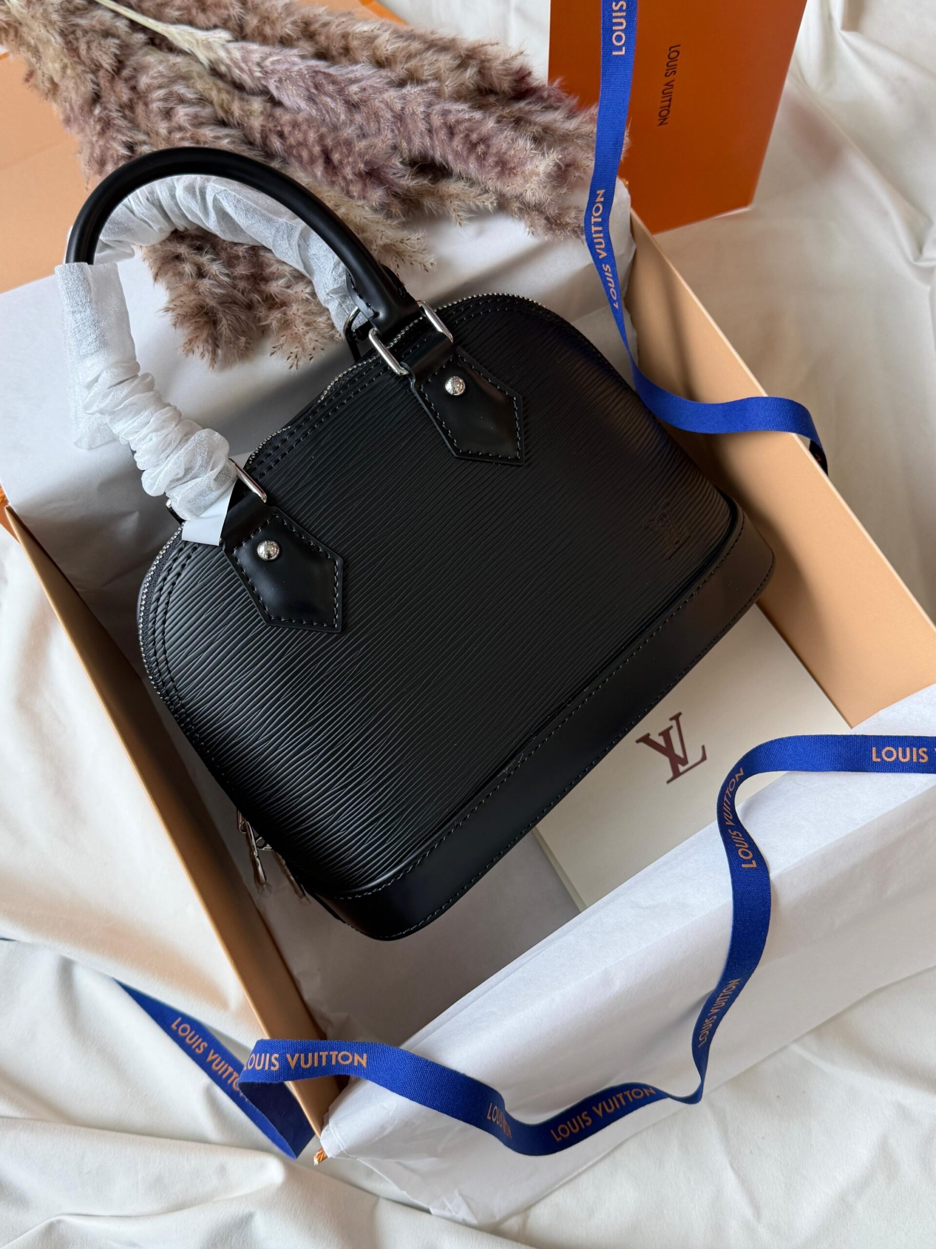 Louis Vuitton Alma BB Bag