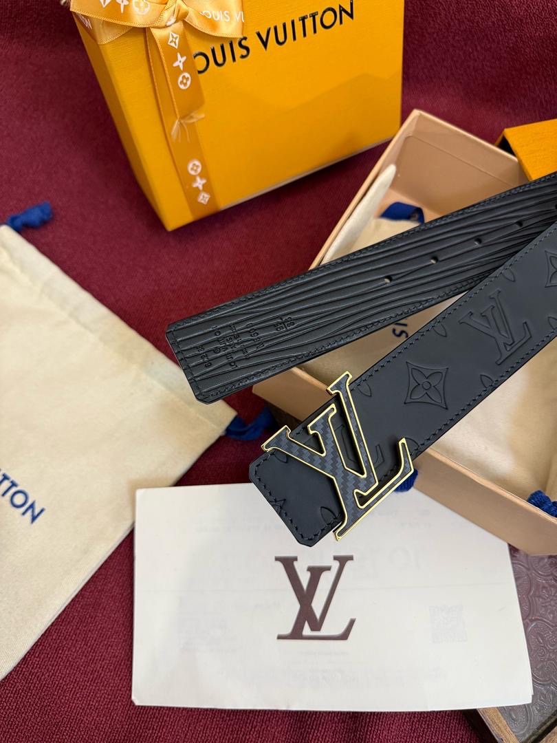 Louis Vuitton LV Initiales Reversible Belt - Image 4