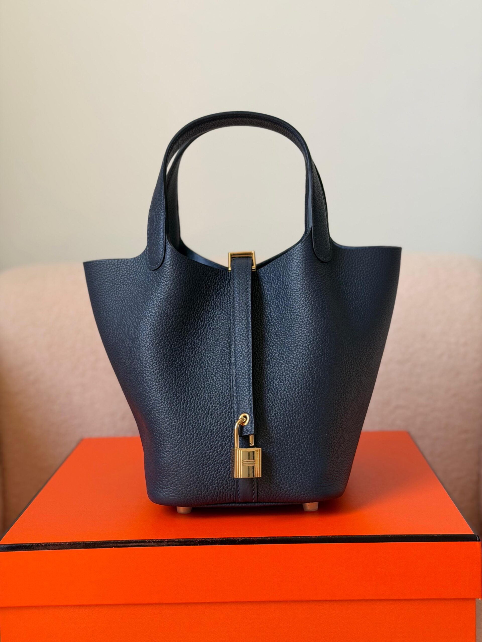 Hermès Picotin Lock 18 Bag - Image 13