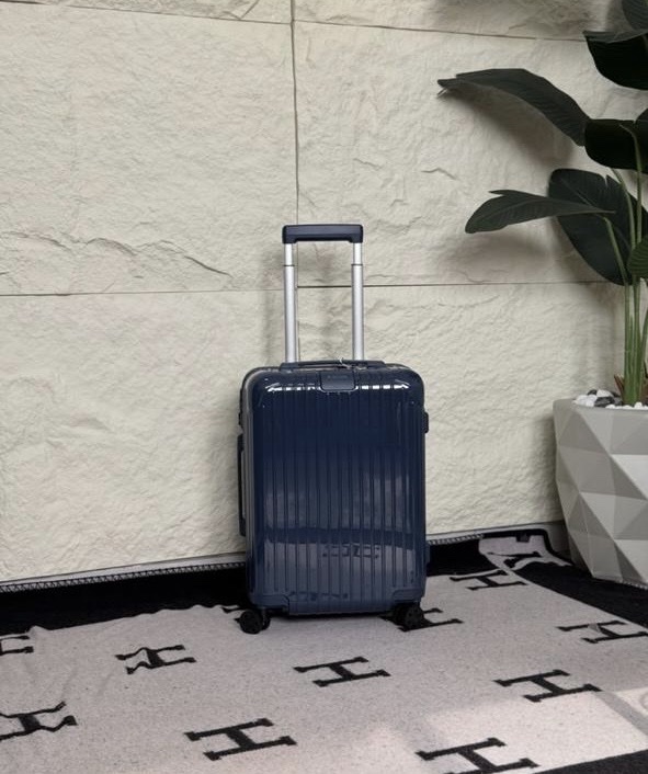 Rimowa Essential Suitcase Set - Image 2