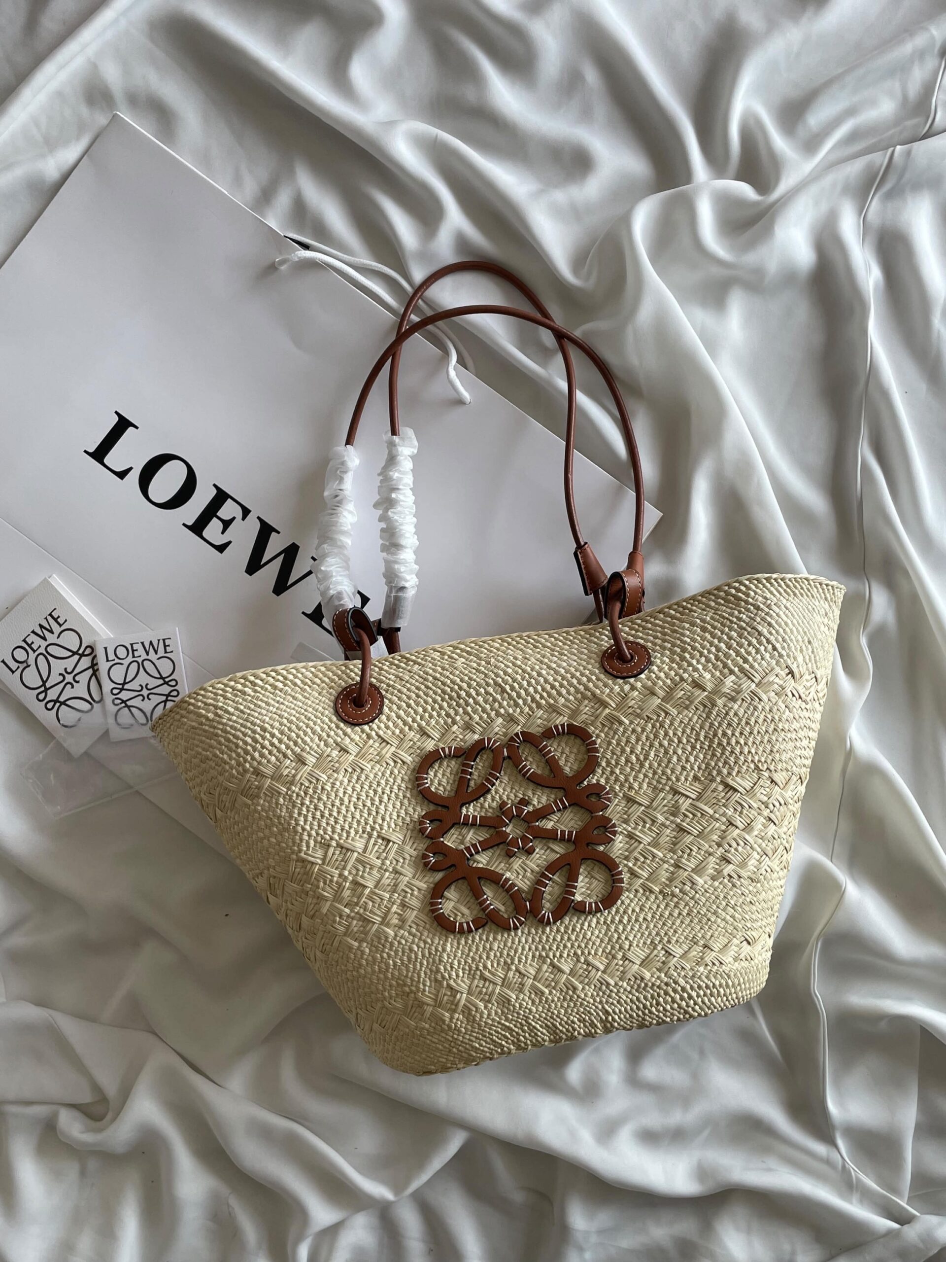 Loewe Anagram Basket Bag - Image 3
