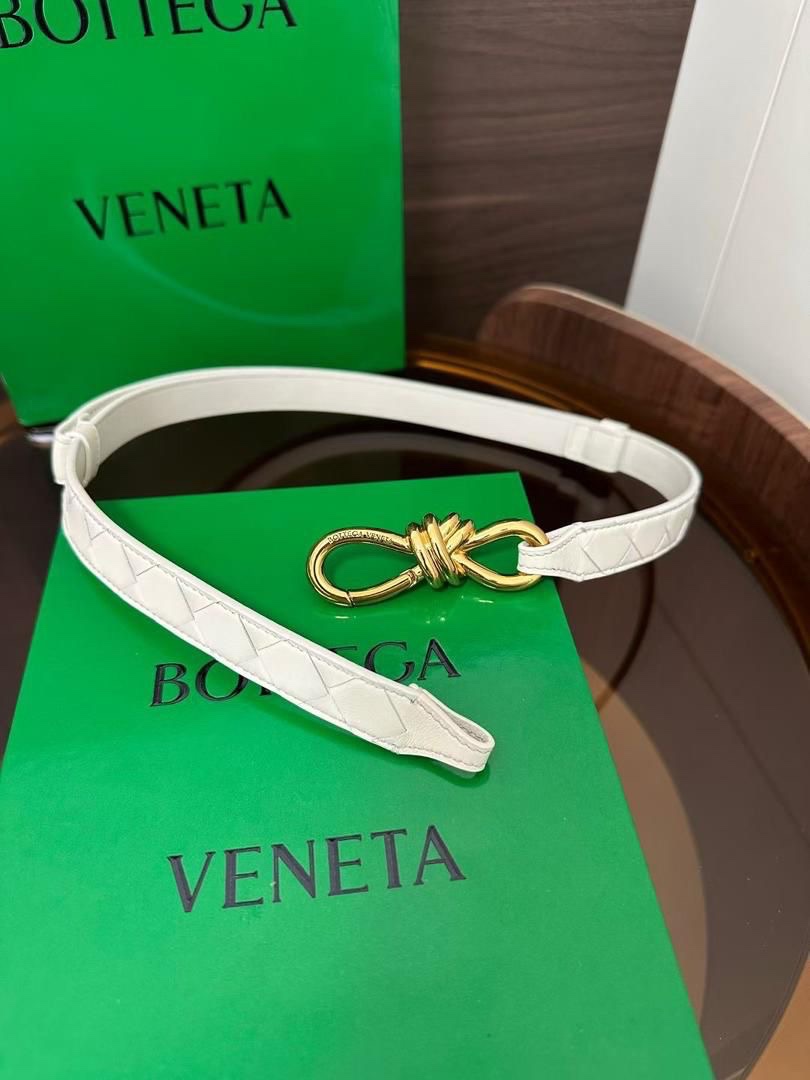 Bottega Veneta Knot Belt Intrecciato Leather - Image 4