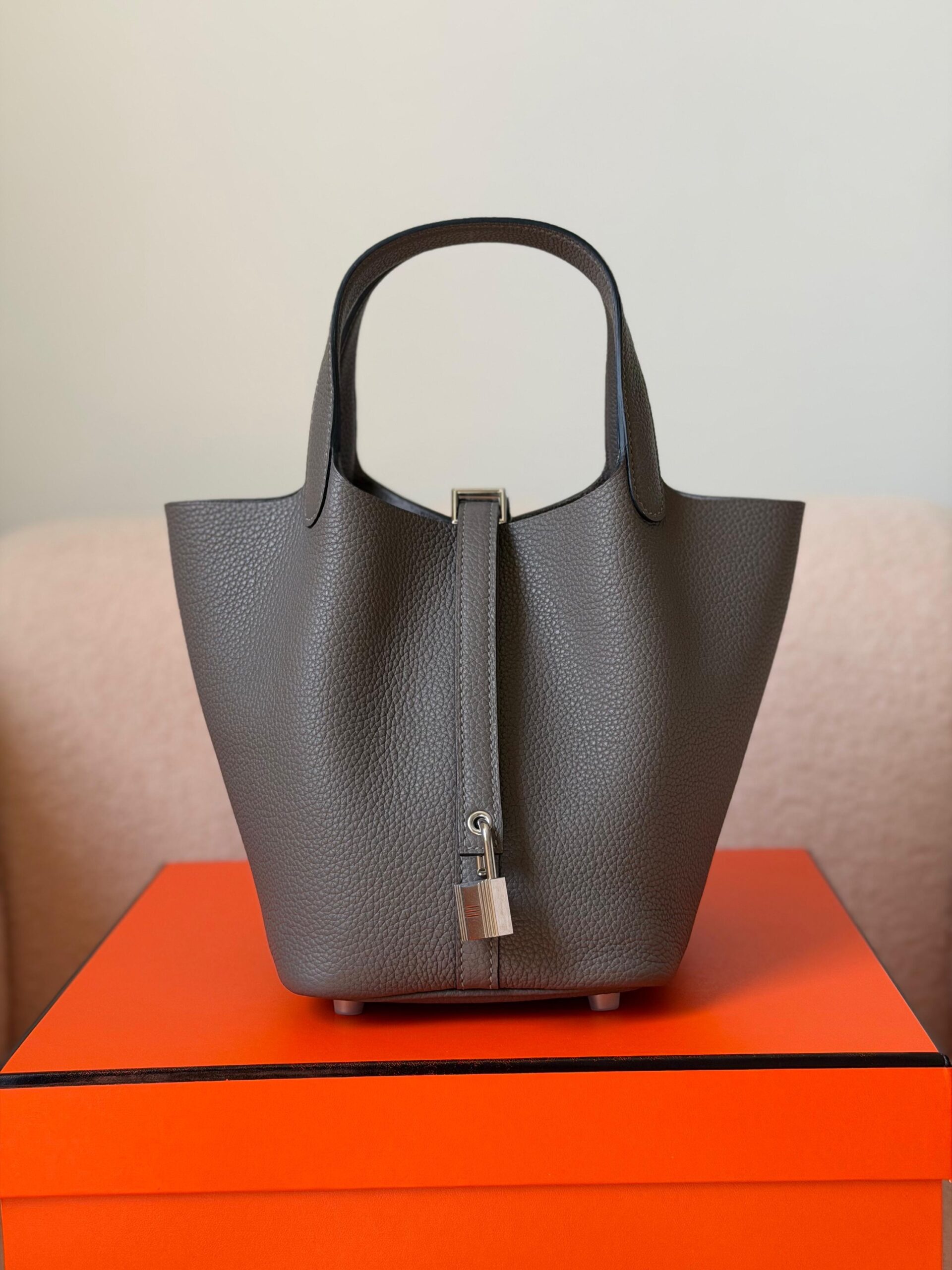 Hermès Picotin Lock 18 Bag - Image 27