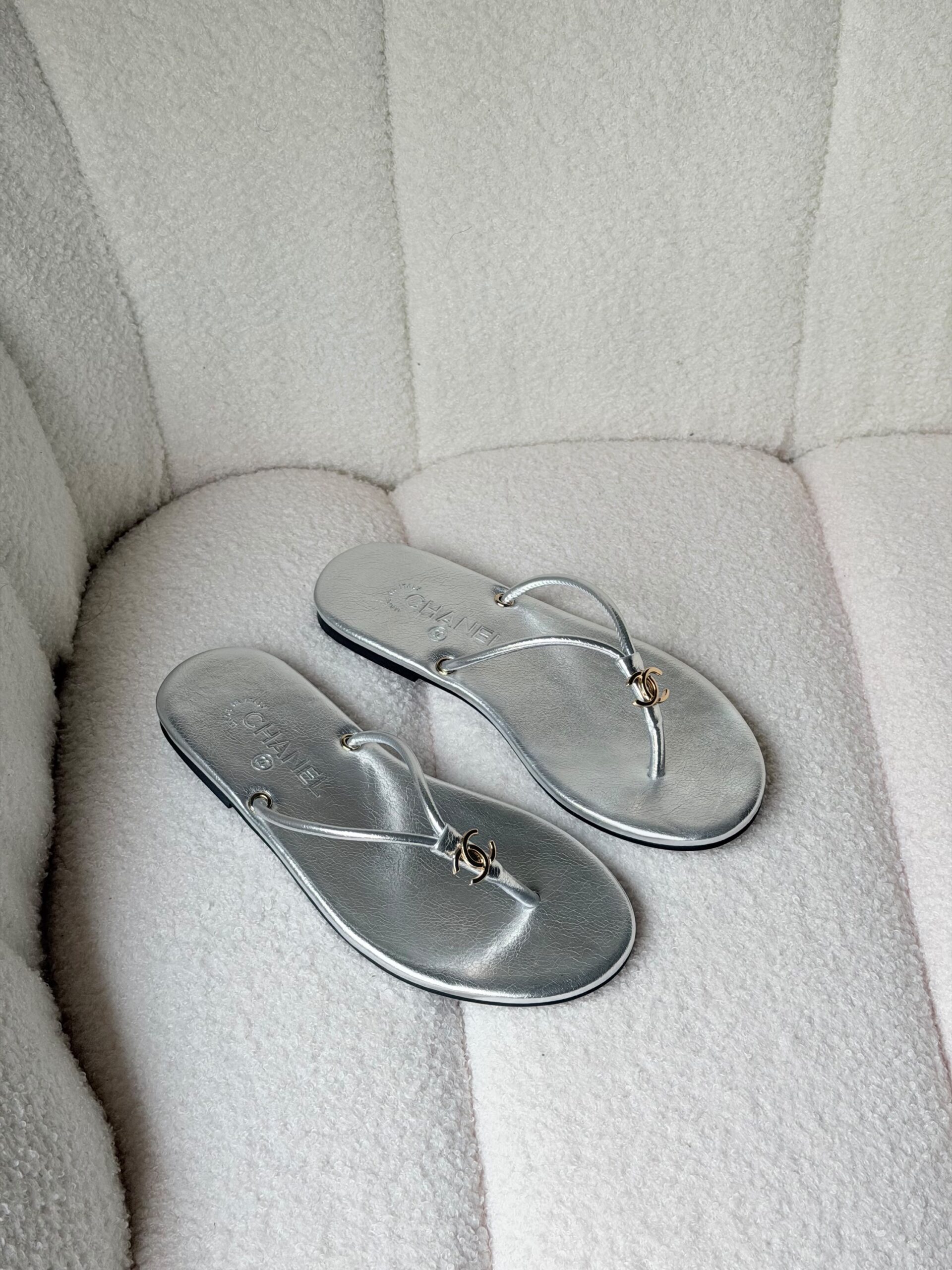 Chanel Thong Sandals - Image 4