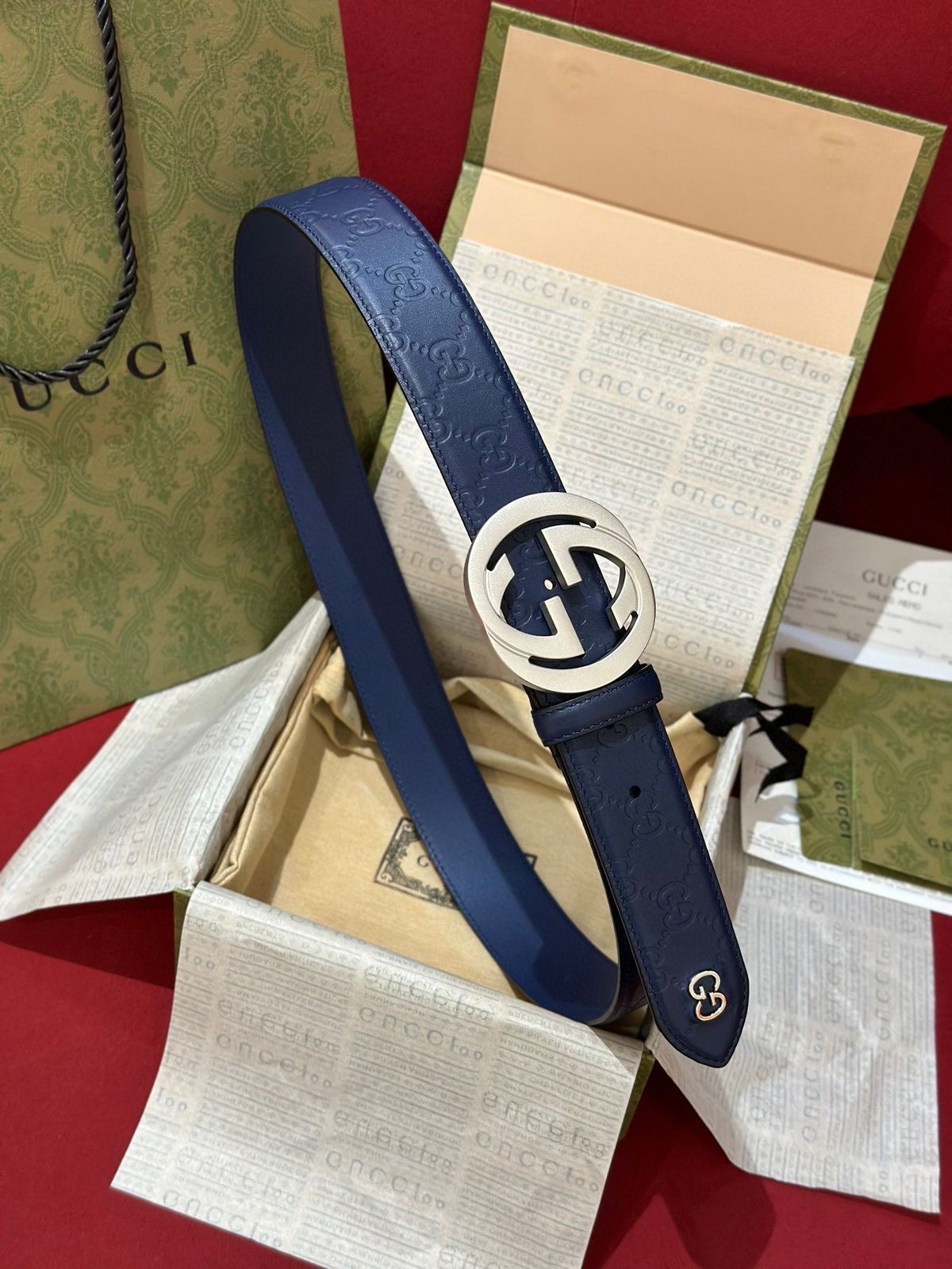 Gucci Men's Signature Leather Belt - Image 6