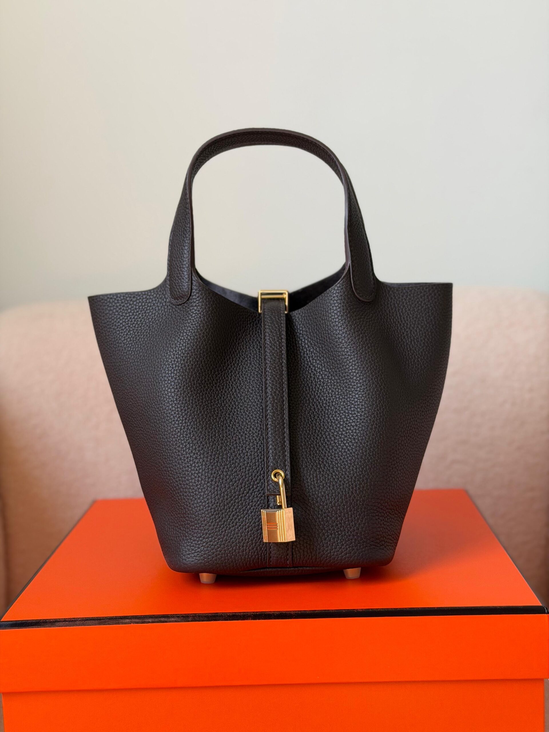 Hermès Picotin Lock 18 Bag - Image 14