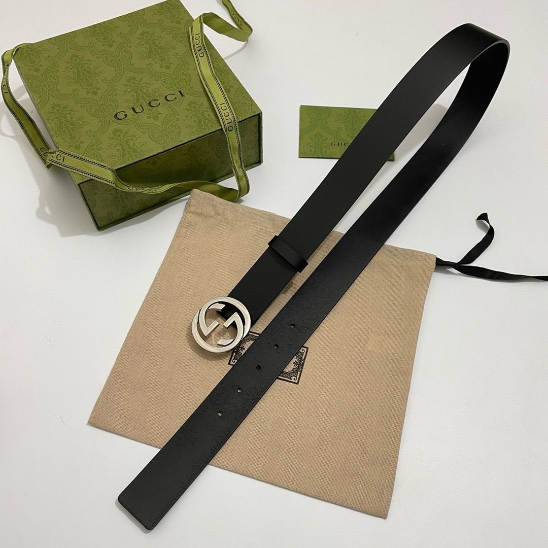 Gucci Belt Features Matte Black Leather - Image 6