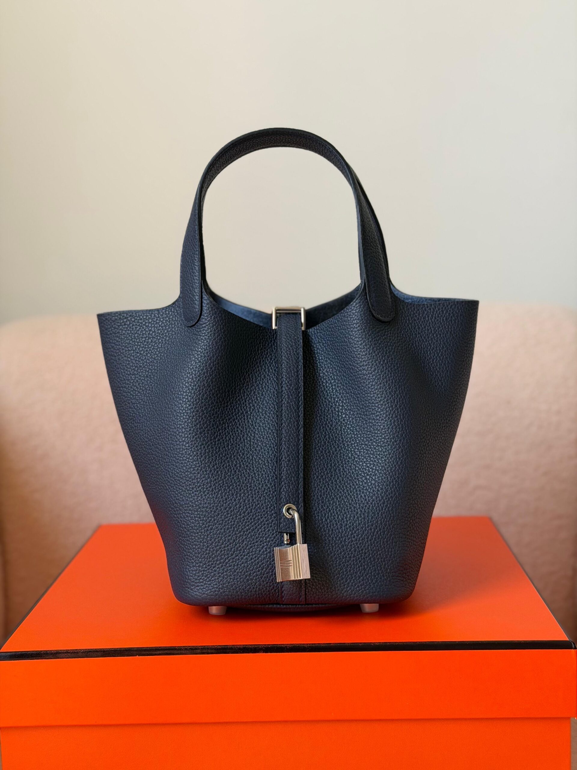 Hermès Picotin Lock 18 Bag - Image 12