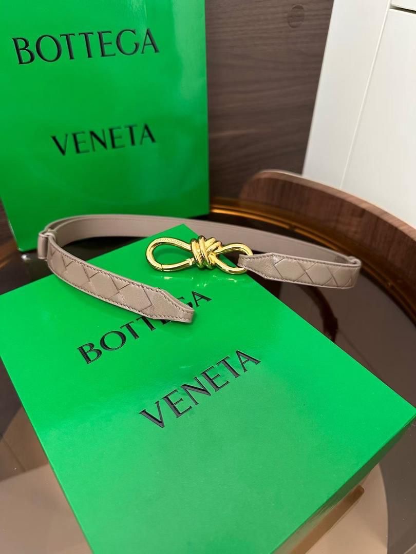 Bottega Veneta Knot Belt Intrecciato Leather - Image 7