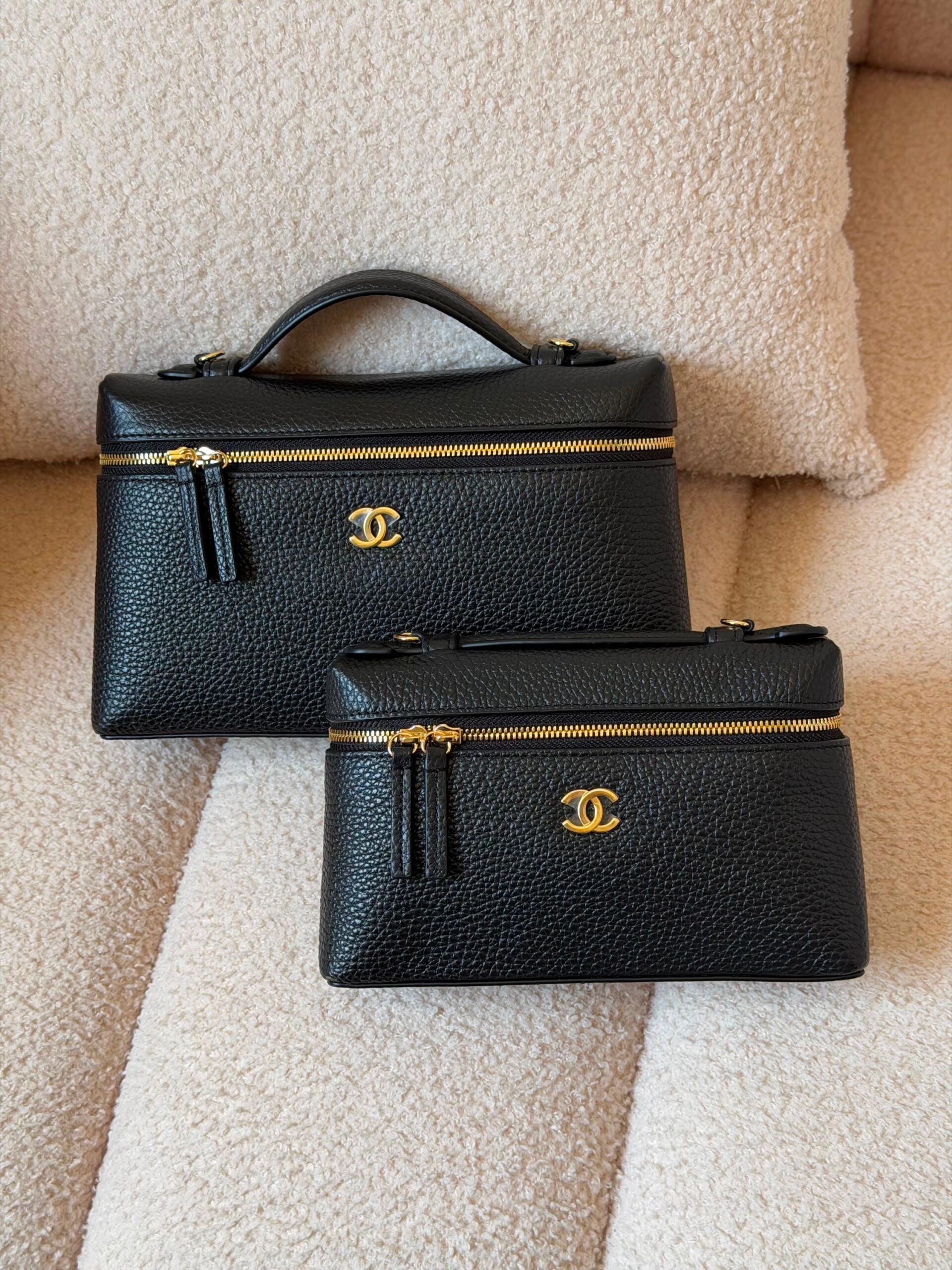 Chanel Large Vanity with Chain - Image 3