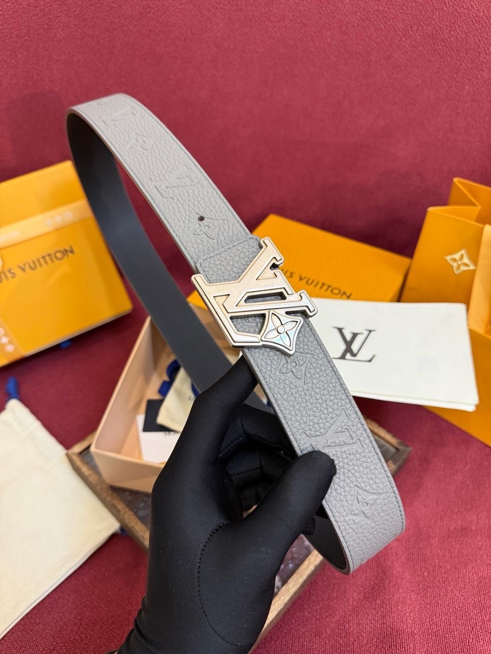 Louis Vuitton LV Initiales Belt Features Embossed Taurillon Leather - Image 8