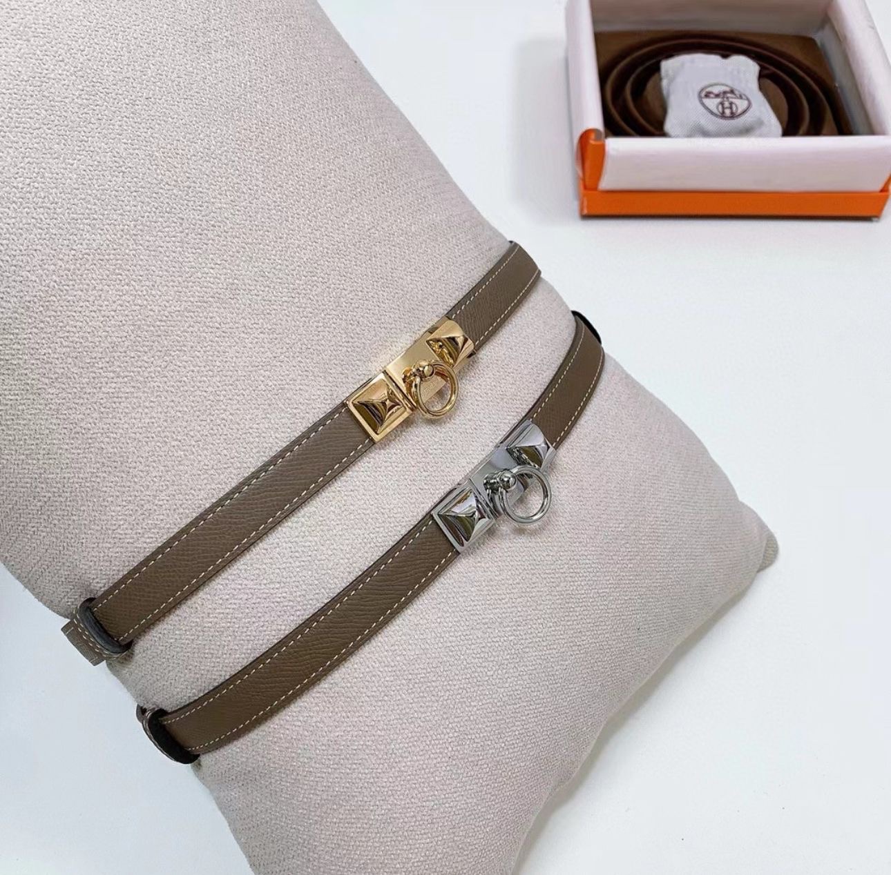 Hermès Rivale Belts Crafted From Epsom Calfskin Leather. - Image 5